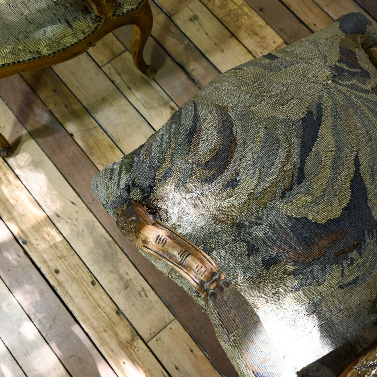 A Set Of Four 19th Century French Louis XV Fauteuils Open Armchairs photo buy