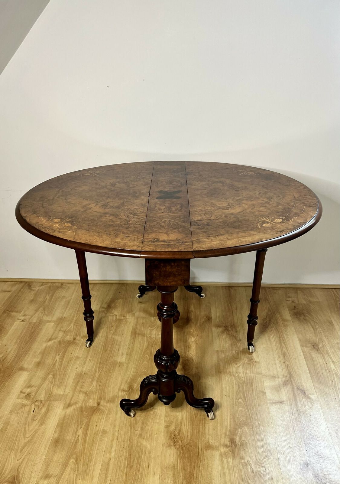 Fantastic Quality Victorian Burr Walnut Inlaid Sutherland Table photo buy