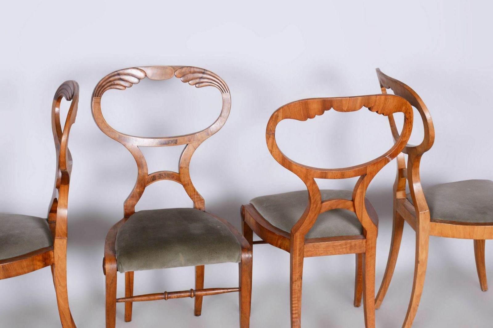 photo vinterior Restored Biedermeier Set Of Four Oak Chairs, Walnut Veneer, Stable Construction, Revived Polish, Vienna, Austria, 1820s