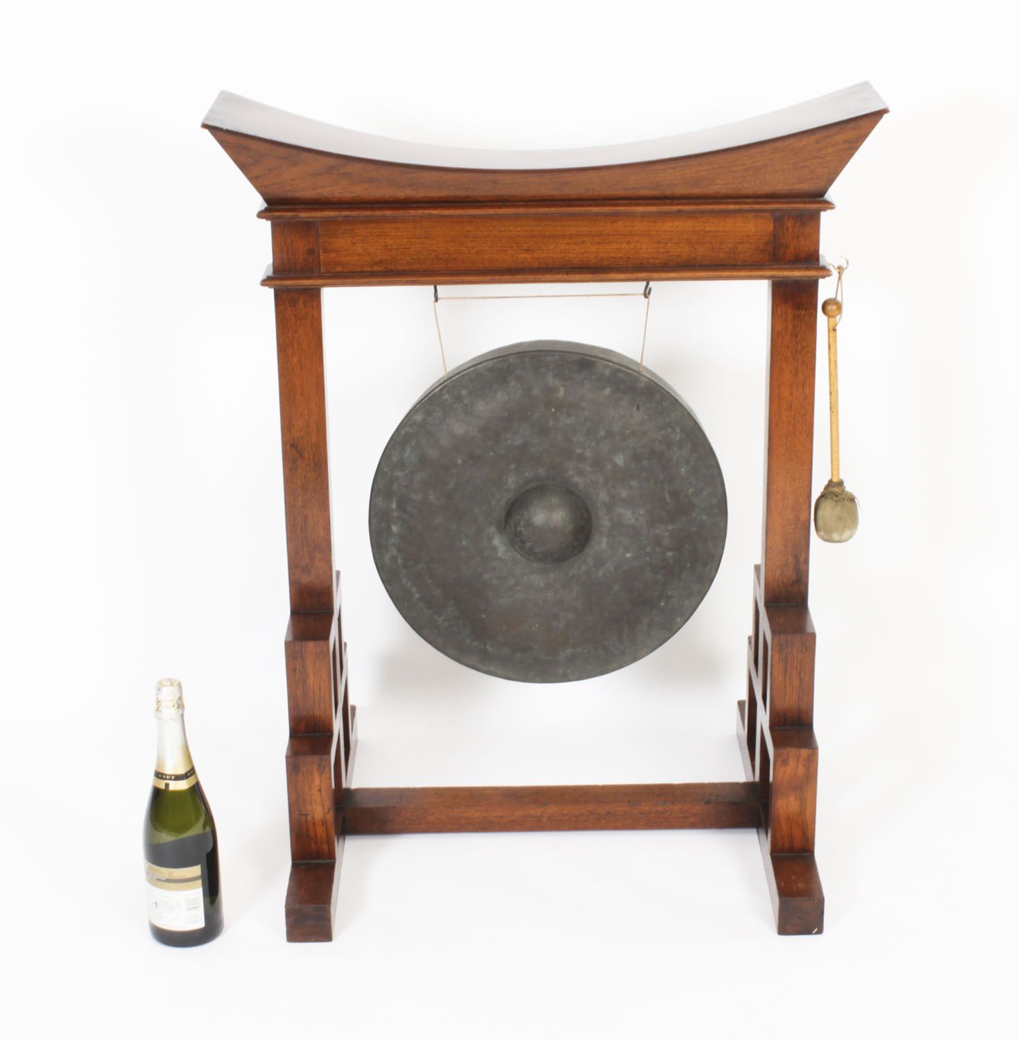 photo vinterior Antique Aesthetic Movement Anglo Japanese Dinner Gong 19th C