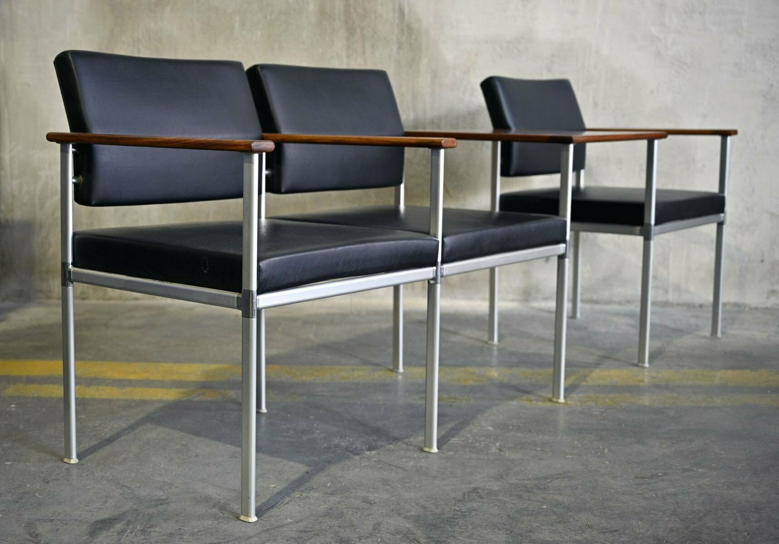 Mid Century Bench In Rosewood And Metal From Lübke photo furniture