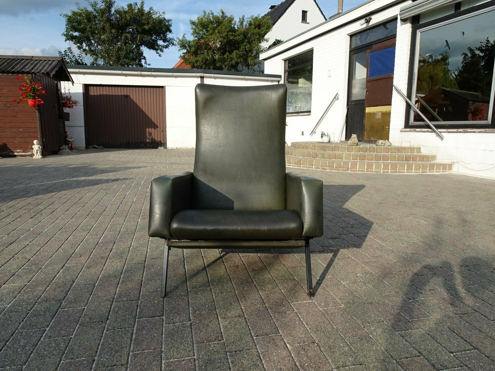 Furniture Trelax Lounge Chair By Pierre Guariche For Meurop, Belgium photo