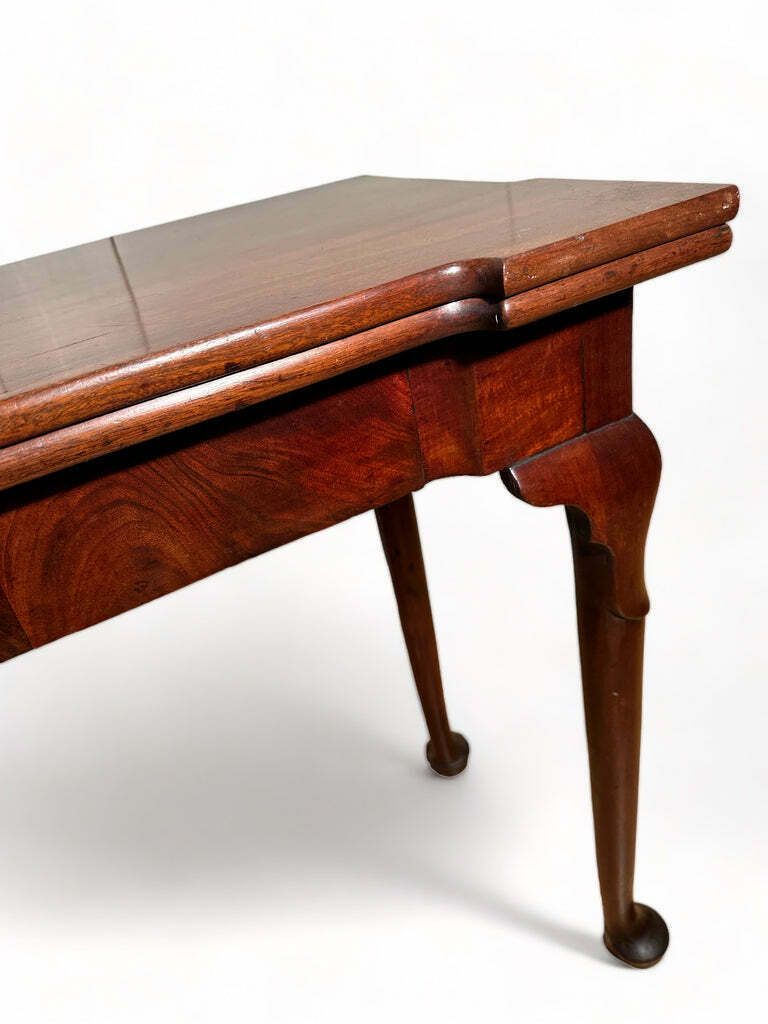 Early Antique Georgian Irish Tea/Card/Console Single Leg Extending Table Of Exceptional Quality Circa 1750 photo vintage