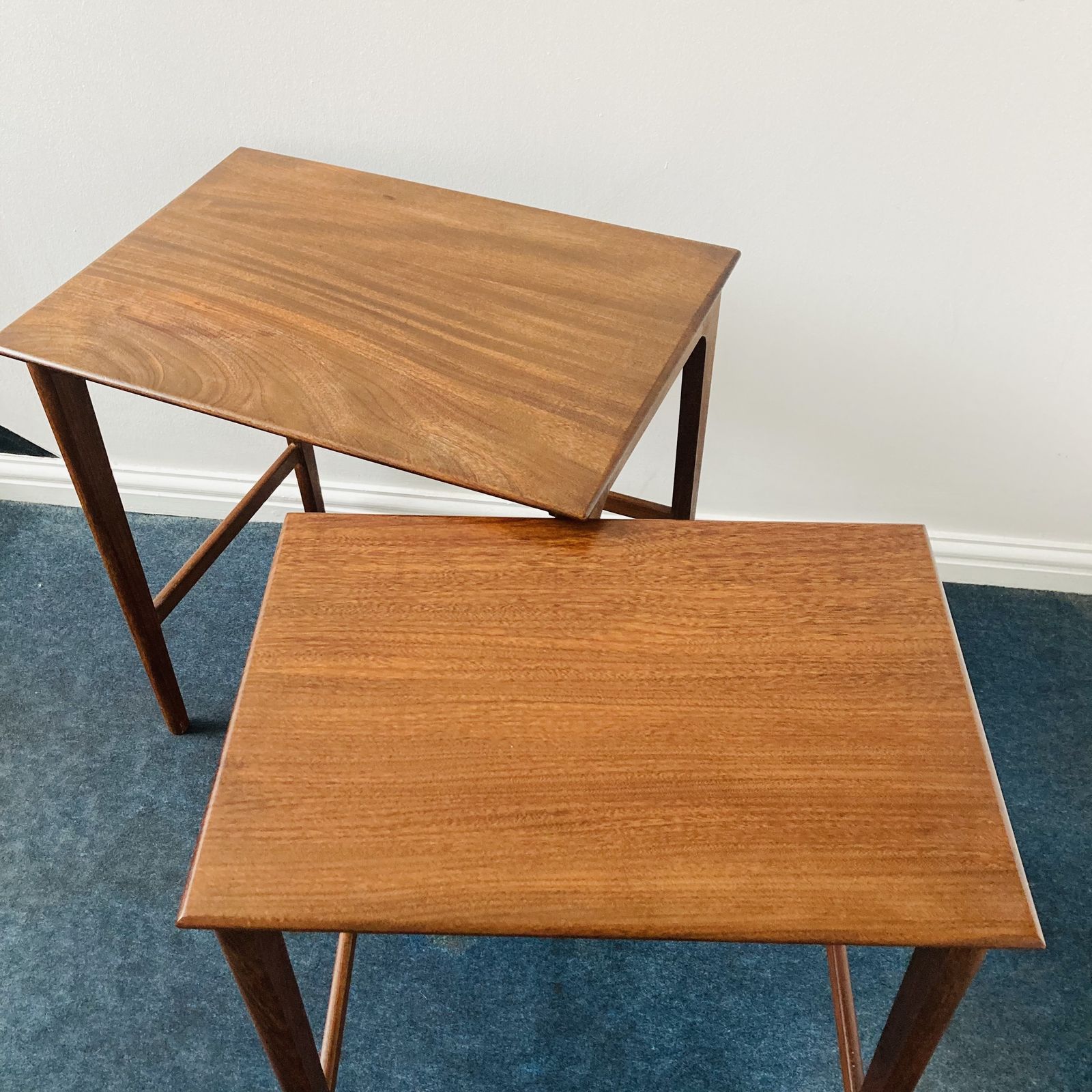 photo vintage Mid Century Danish Nesting Side Tables
