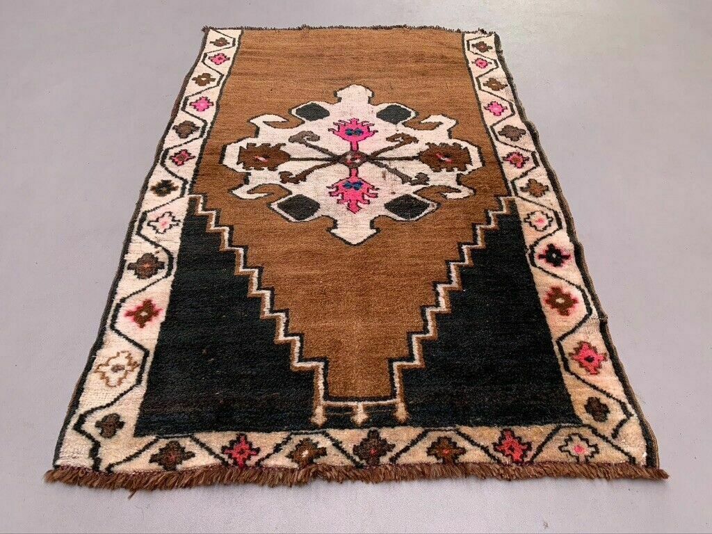 Vintage Turkish Rug 131x87 Cm Shabby Carpet Kars Region Small photo furniture