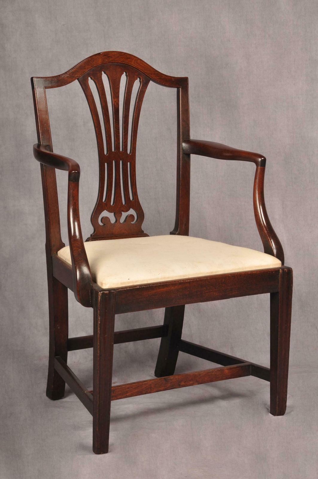 18th Century Mahogany Hepplewhite Chair photo vintage