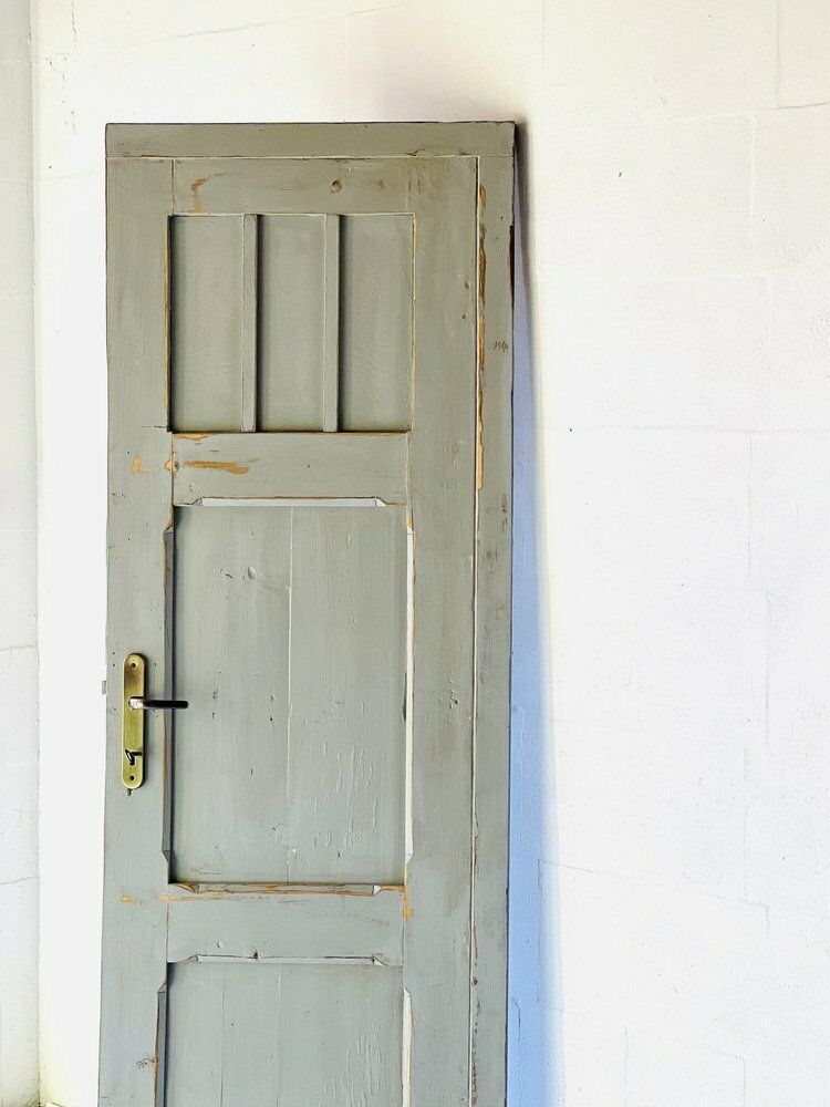 Vintage Door In Pine photo for sale