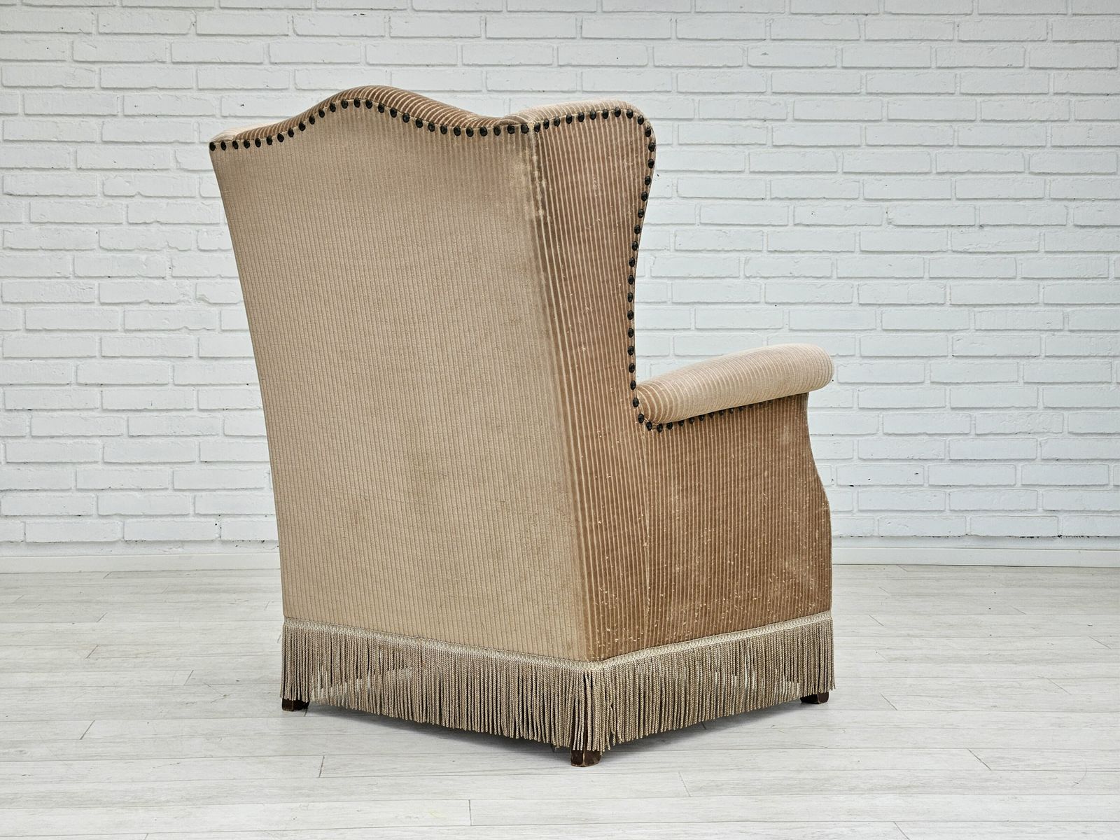 Ca. Jaren 1970, Deens Design, Fauteuil In Corduroy, Essenhout, Ongerestaureerde Staat. photo 990.0