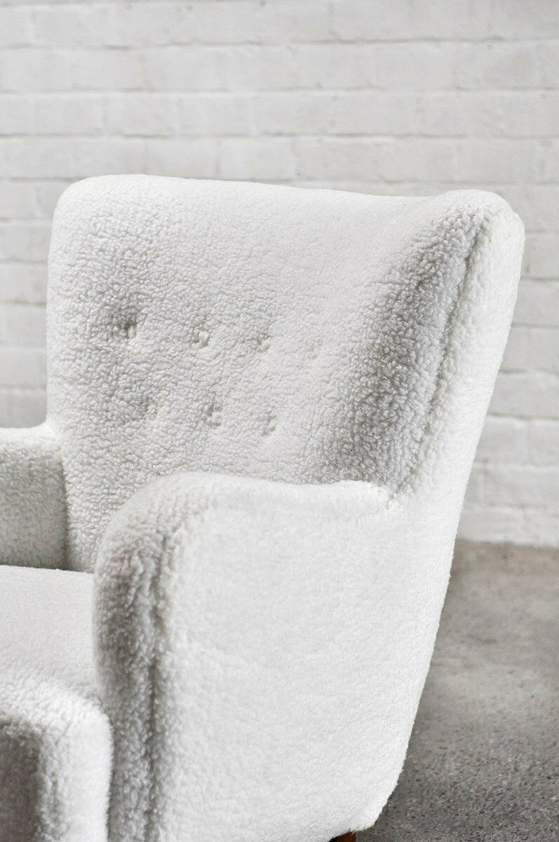 Model 1669 Lounge Chair In White Wool From Fritz Hansen, Denmark, 1940s photo buy