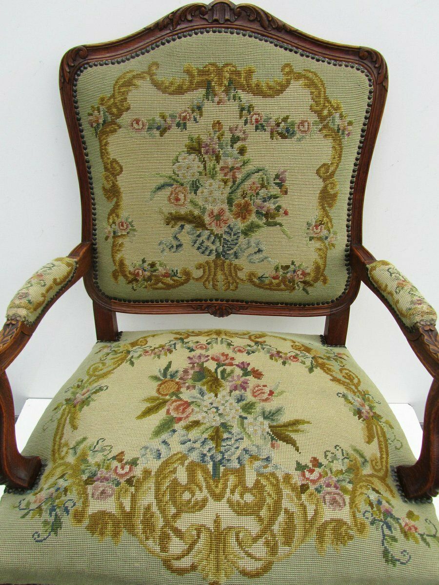 Antique Louis XV Style Carved Oak Armchair, 19th Century photo 991.0