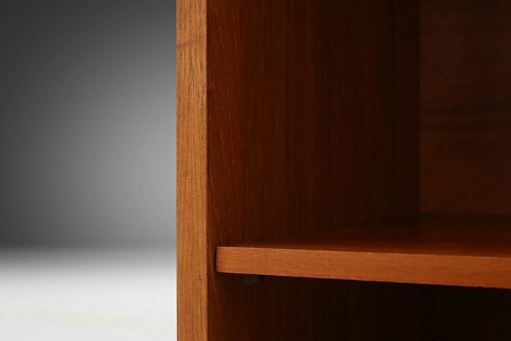 photo furniture Mid Century Cabinet Or Bookcase, 1960s