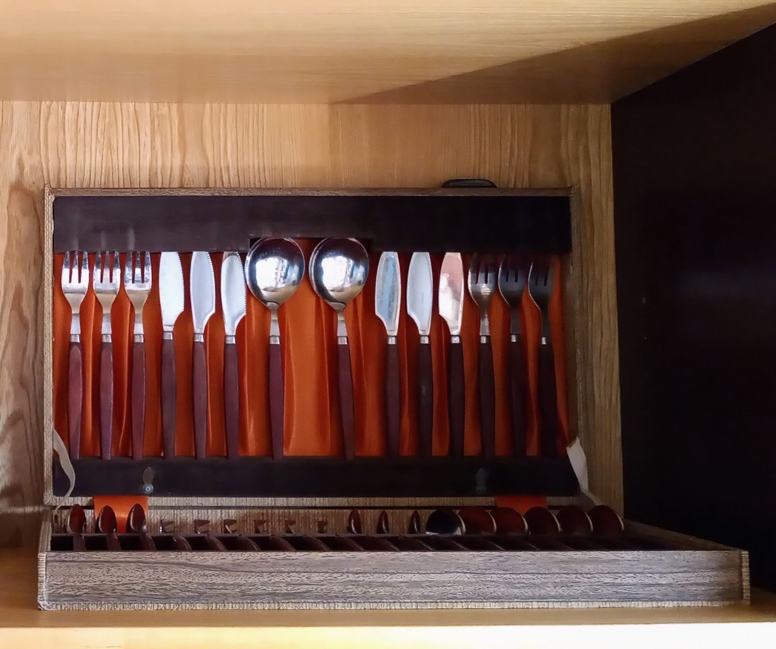 Mid Century Dutch Teak And Stainless Steel 26 Piece Cutlery Canteen photo Home Decor