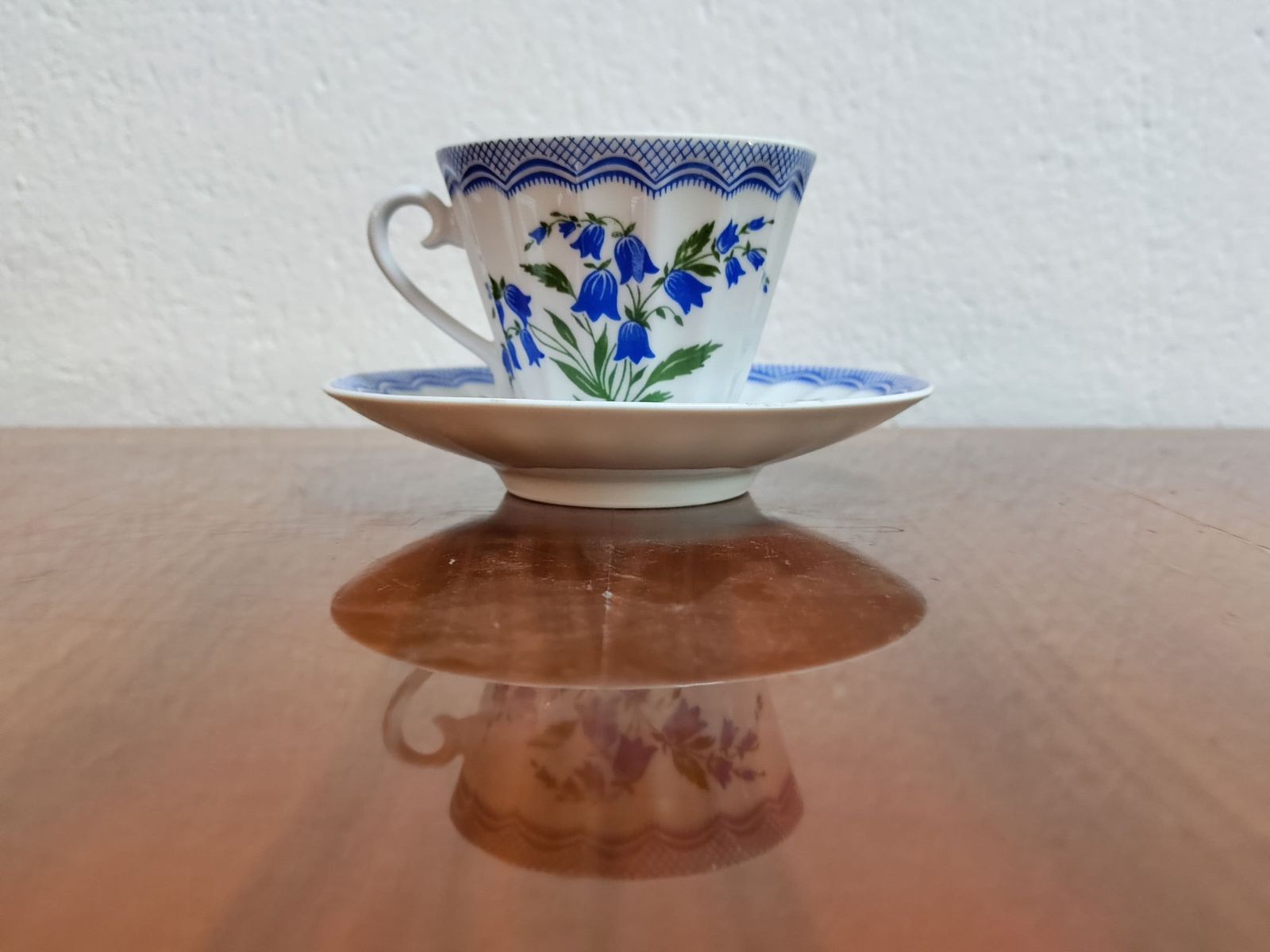 Set Of 6 Tea Cups With Saucers By Russian Imperial Porcelain Lomonosov // Lomonosov Porcelain With Bluebells // Made In Ussr In 1960s photo furniture