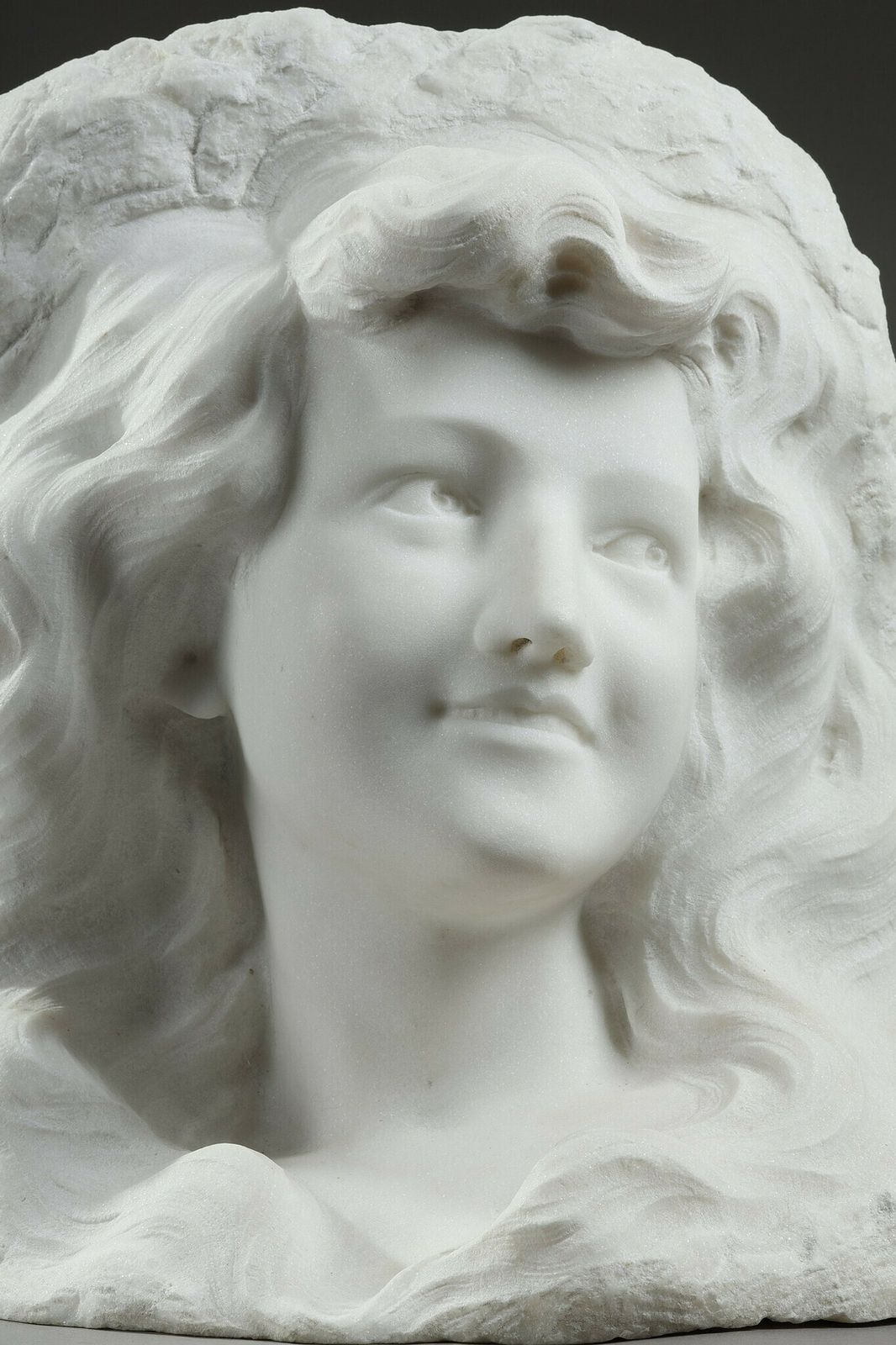 photo furniture Bust Of A Young Woman In Carrara Marble, 19th Century