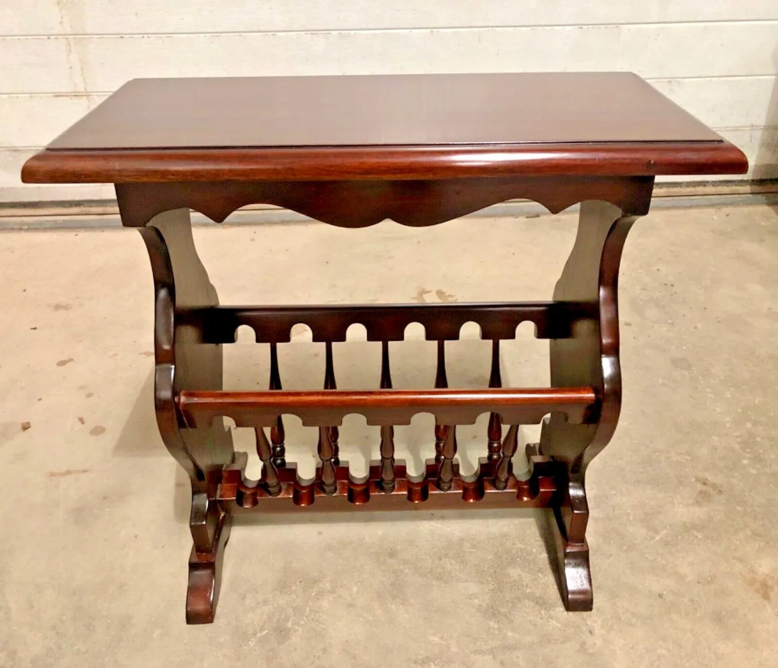 photo vintage Two Vintage Mahogany Occasional Tables