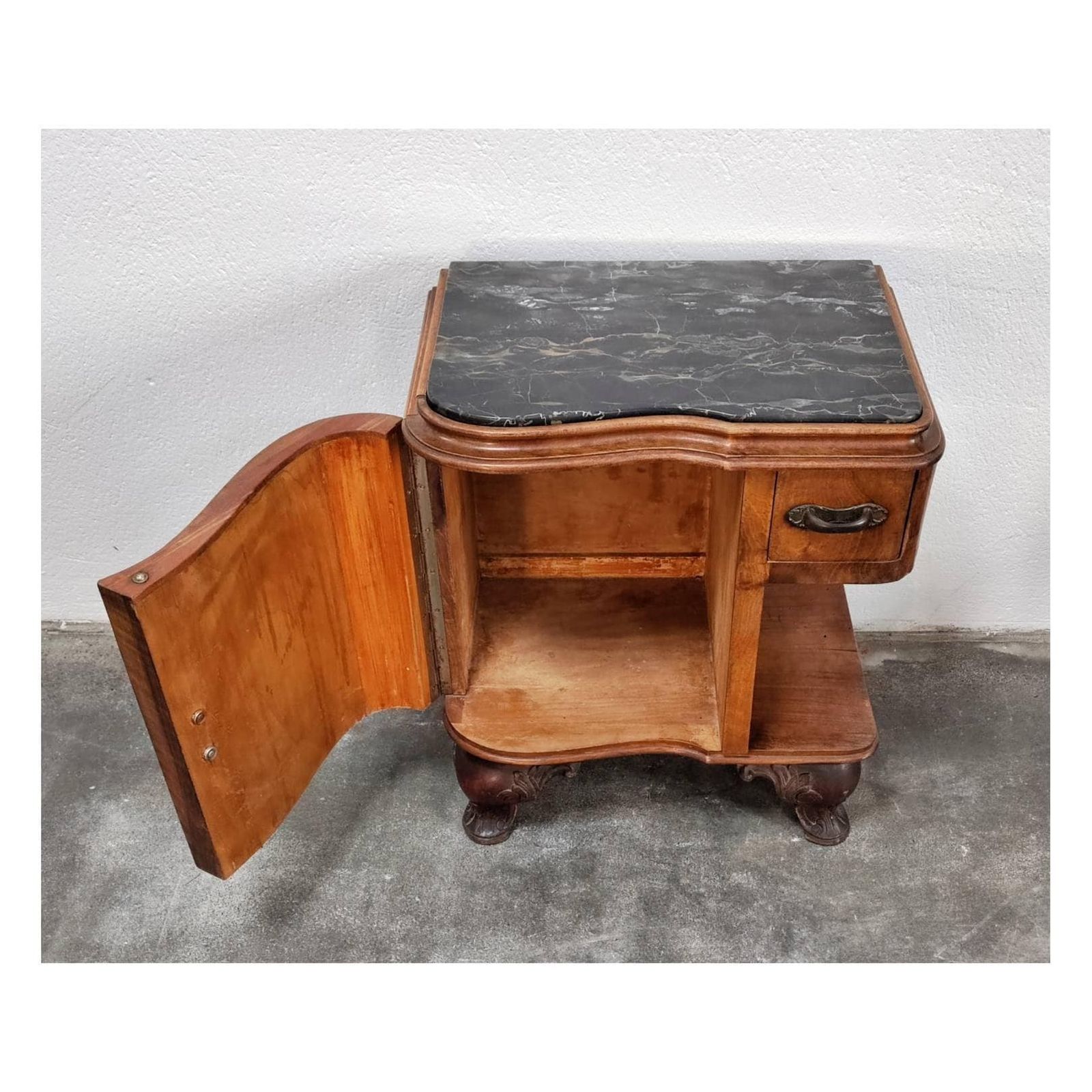Pair Of Lixurious Art Deco Nightstands With Venetian Baroque Elements / Antique Bedside Tables With Nero Portoro Marble / Italy, 1920s photo vinterior