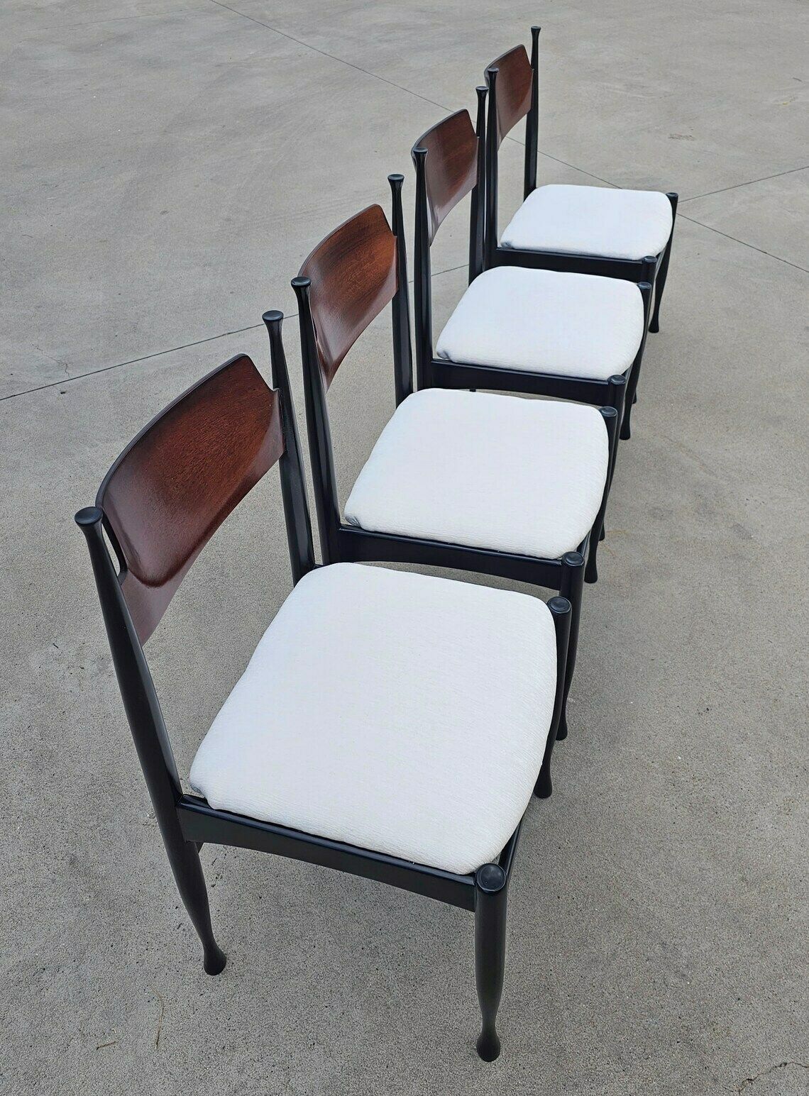 Set Of 4 Fully Refurbished Mid Century Modern Dining Chairs In Beech And Mahogany Attributed To Paolo Buffa // Made In Italy In 1950s photo vinterior