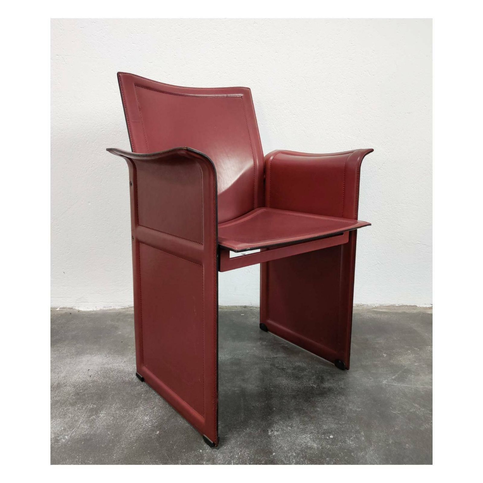 Set Of 4 Leather Dining Chairs By Tito Agnoli For Matteo Grassi // Korium Chair By Tito Agnoli // Korium Armchair // Made In Italy In 1979 photo vintage