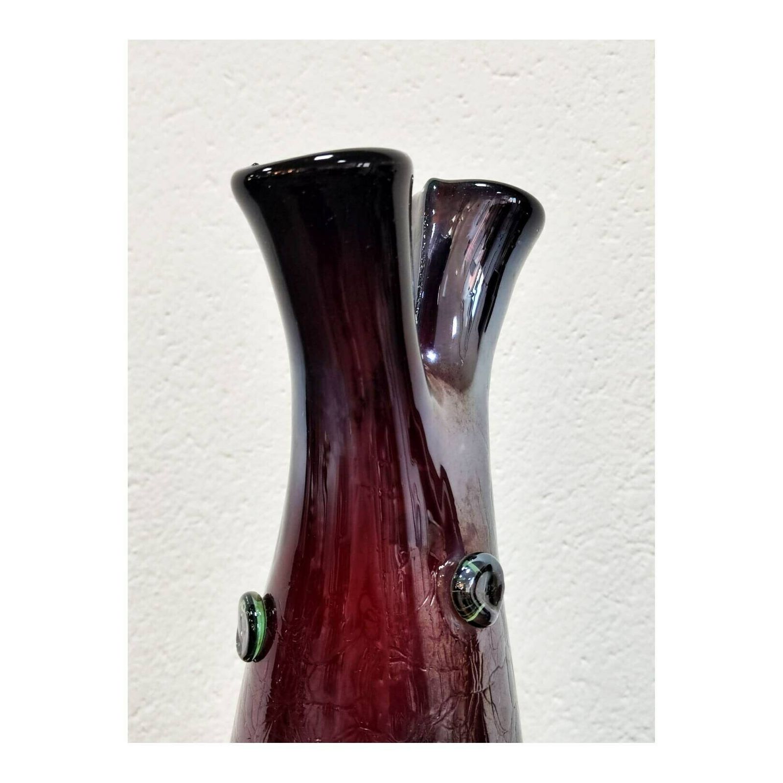 Gorgeous And Rare Heart Shaped Murano Glass Vase // Bi Colour Glass Vase In Burgundy And Green // Made In Italy In 1960s photo Home Decor