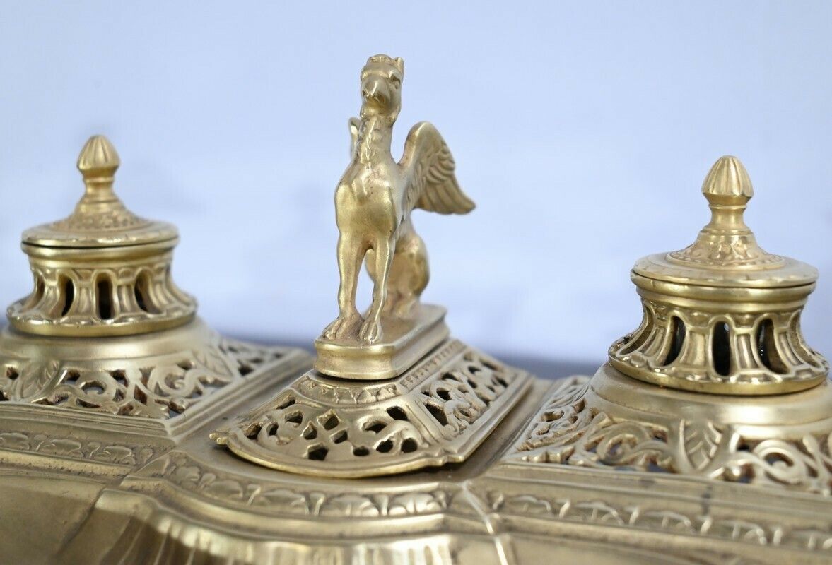 photo furniture Gilt Bronze Inkwell – Late 19th Century
