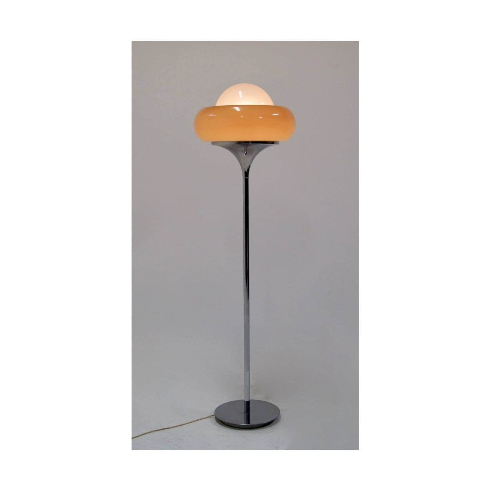 Large Tulip Floor Lamp By Harvey Guzzini Studio // Guzzini Floor Lamp // Guzzini For Meblo // Made In Yugoslavia photo 2700.0