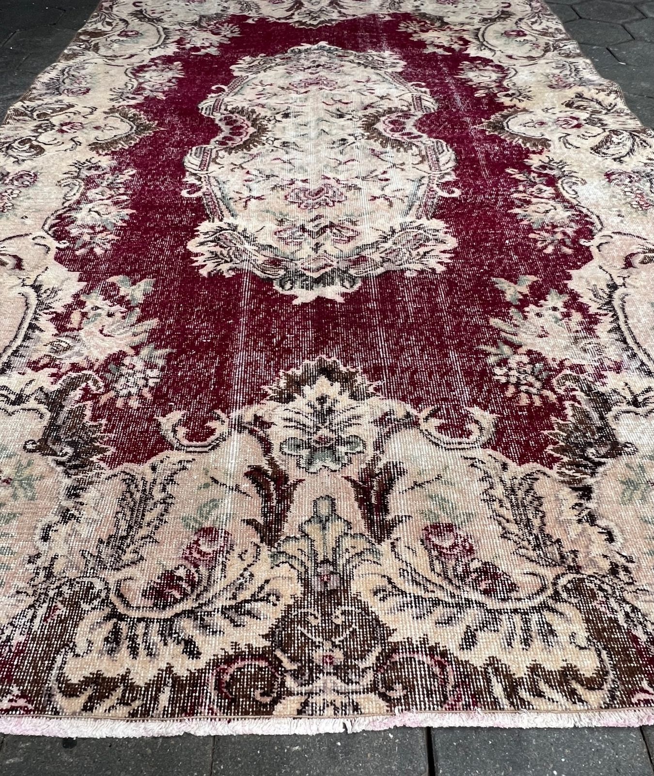 Red Vintage Yuruk Carpet 186 X 287 Cm – Red Vintage Yuruk Carpet 186 X 287 Cm, 1960's