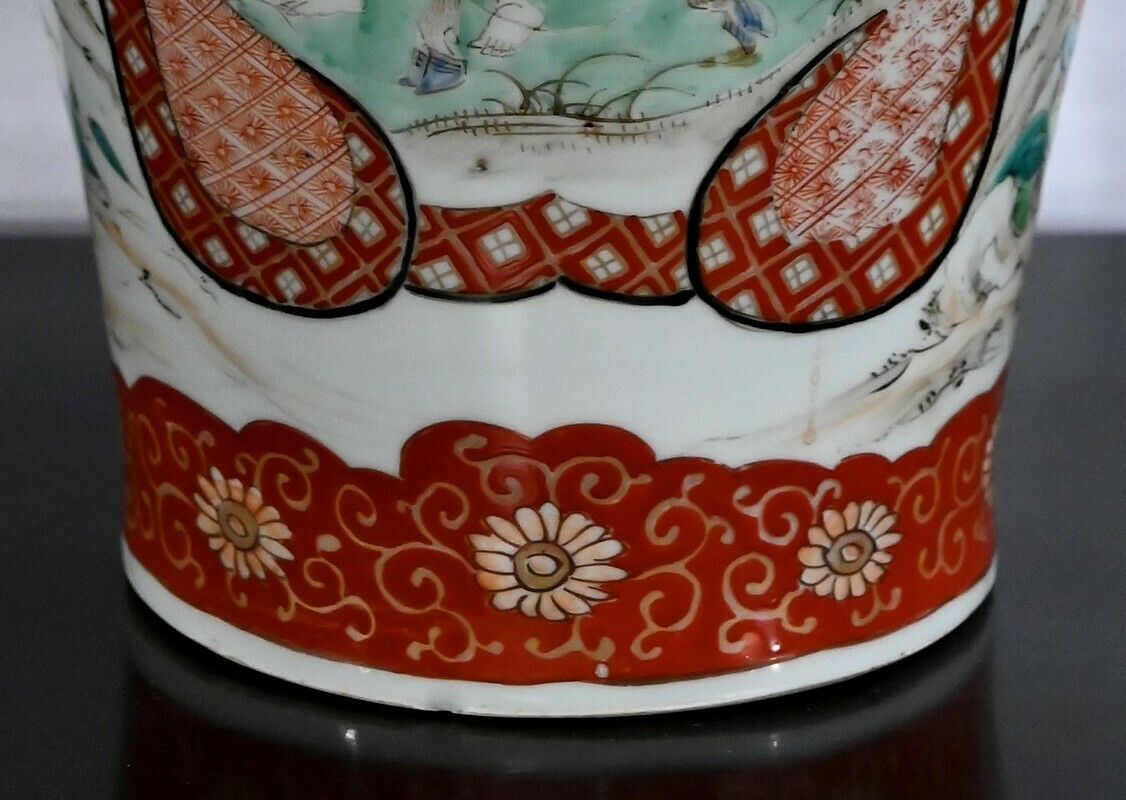 Large Japanese Porcelain Vase – Late 19th Century photo vintage
