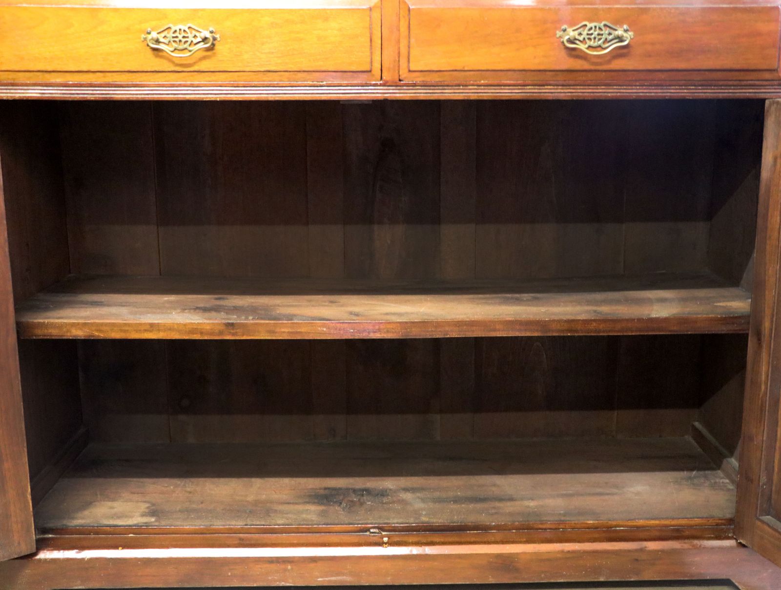 photo furniture A Wonderful Late 19th Century American Walnut Bookcase Cabinet