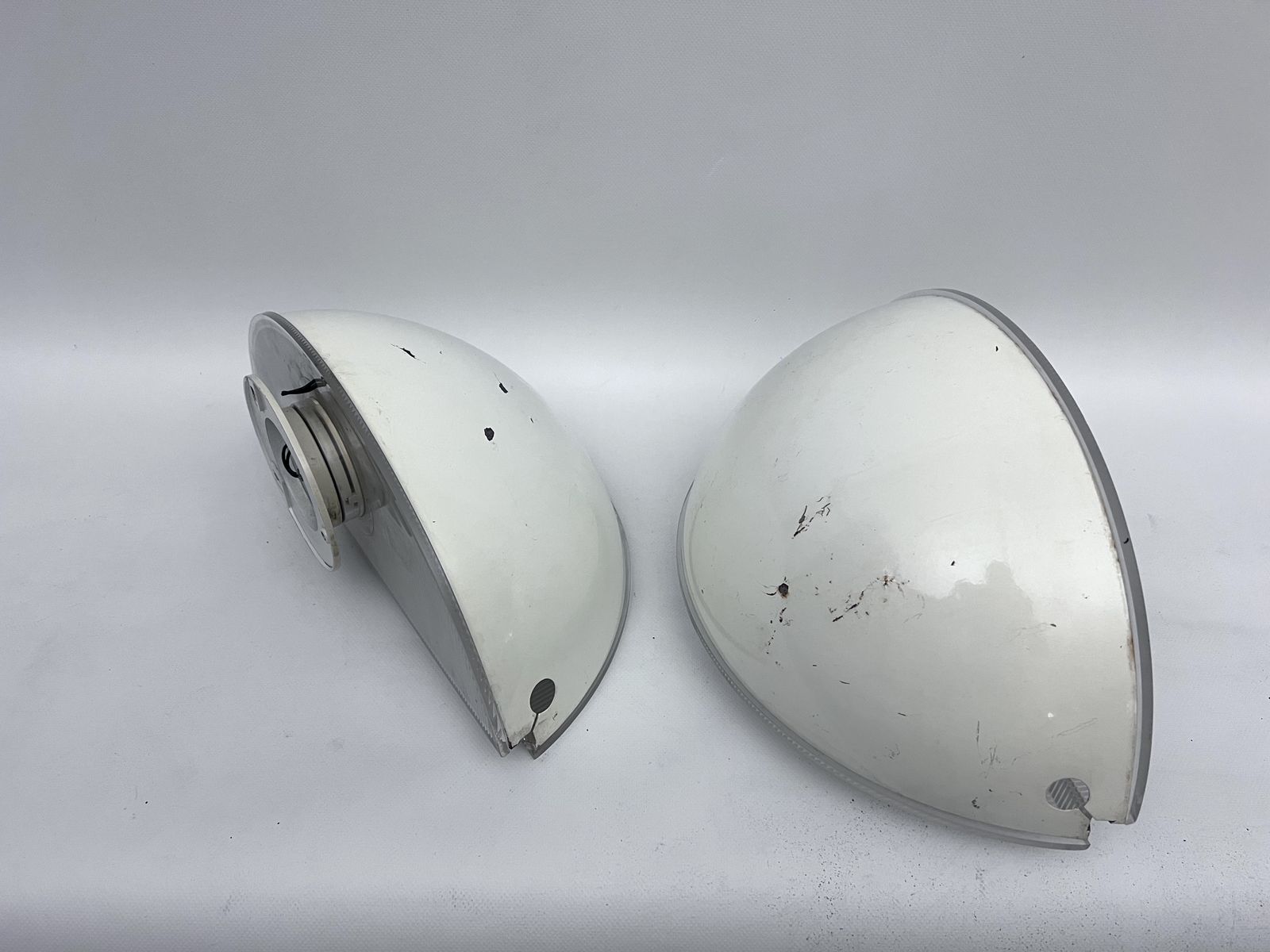 Flos, Pair Of Quarto Wall Lamps By Afra E Tobia Scarpa. Italy 1970s photo vinterior