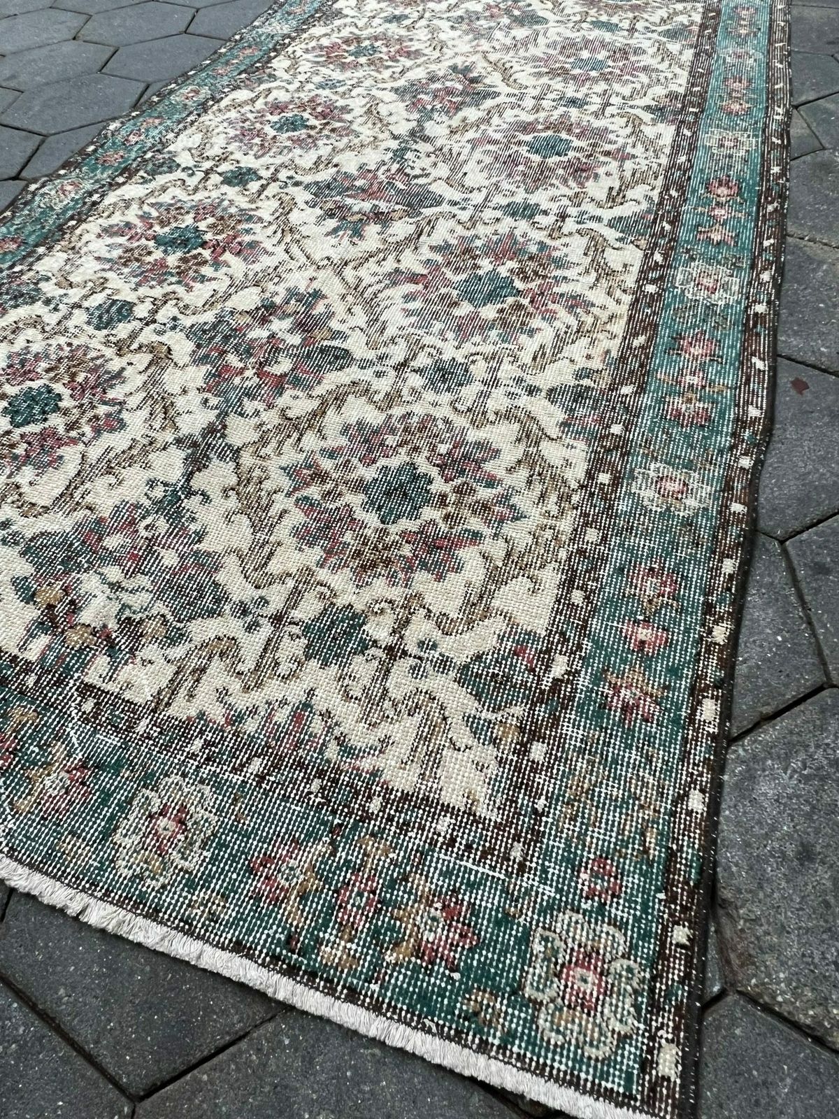 Bleu Vintage Yuruk Carpet 113 X 210 Cm, 1970s photo Textiles