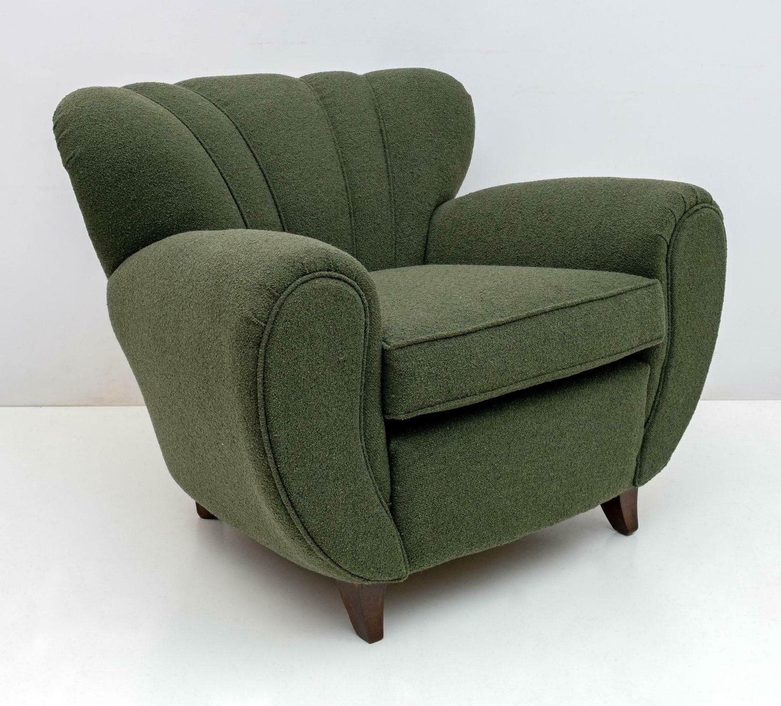 Attributed Guglielmo Ulrich Art Deco Italian Bouclé Armchairs, 1940s, Pair photo for sale