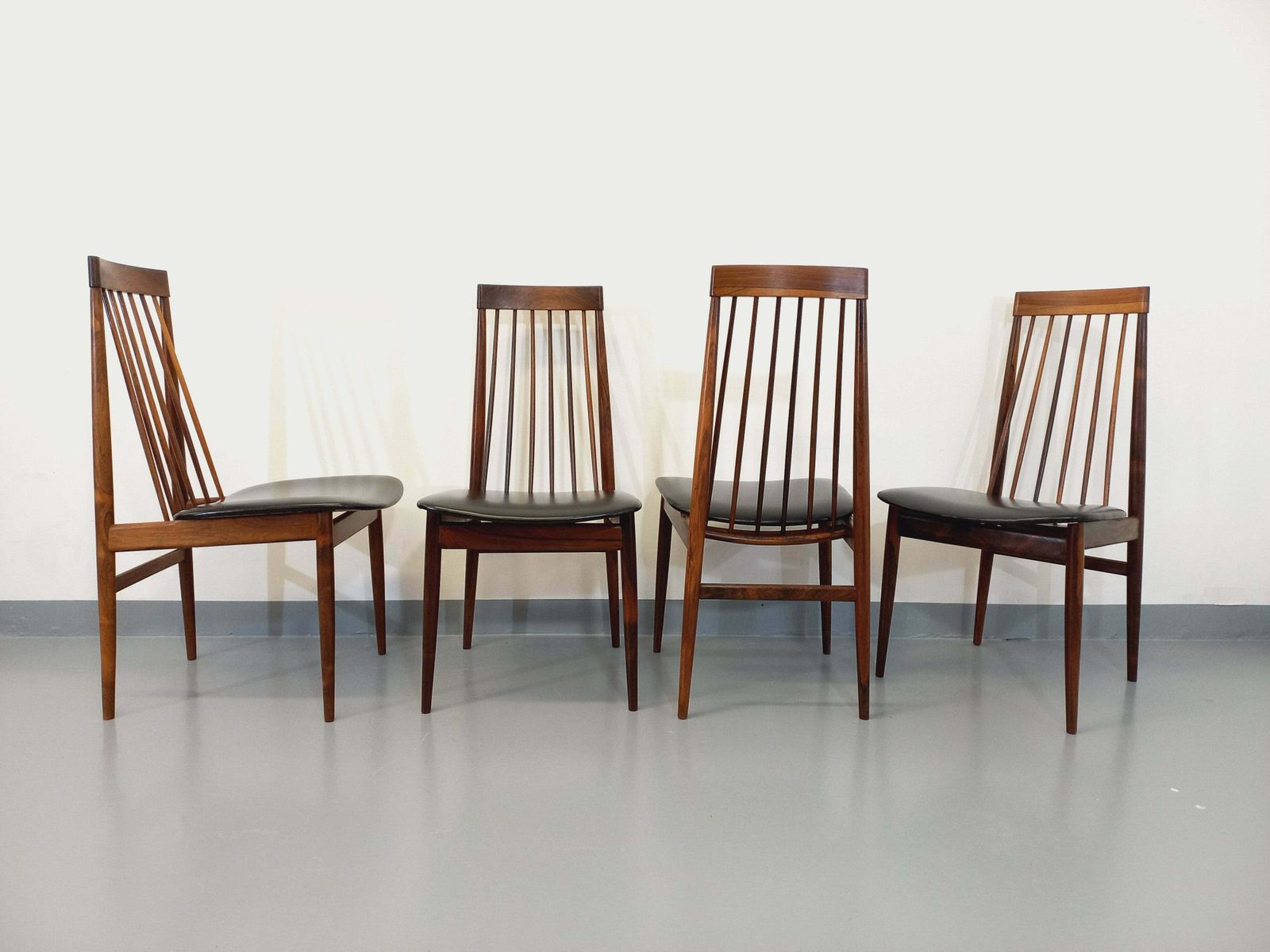 4 chaises Ernst Martin Dettinger en palissandre photo for sale