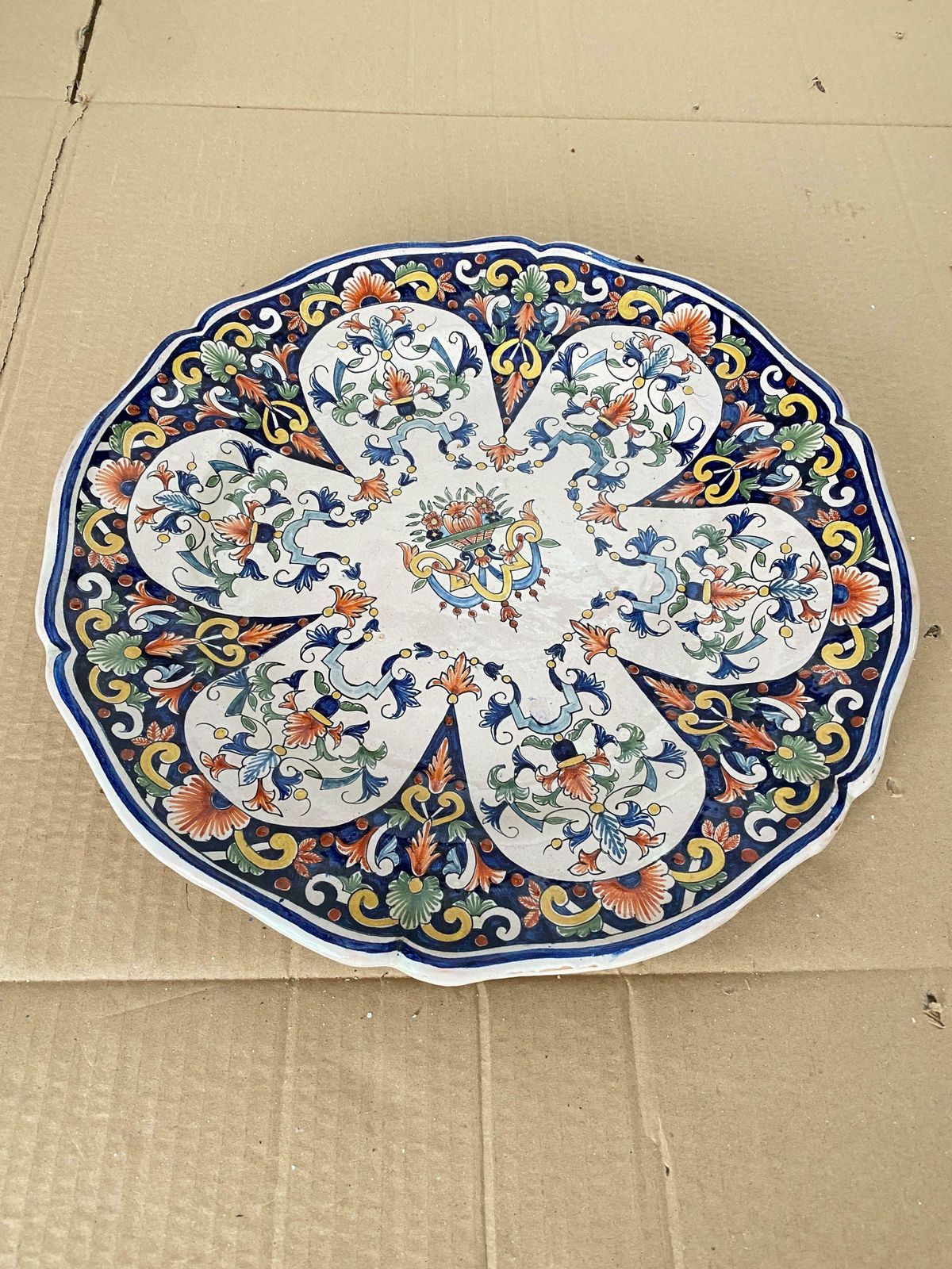 photo furniture Boulogne Sur Mer Faïence Dish France, 19th Century Blue Yellow