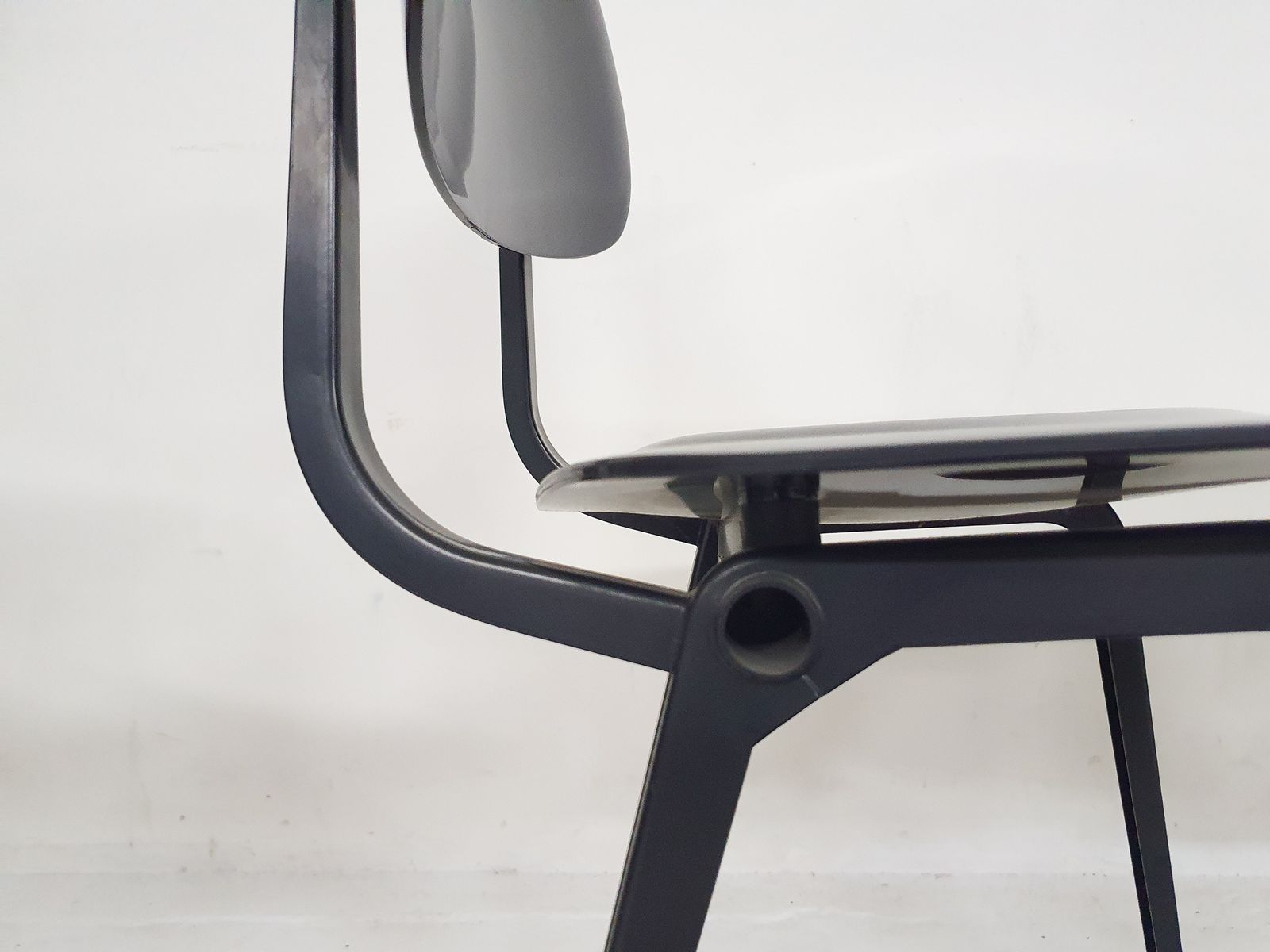 Set Of Two Friso Kramer For Ahrend De Cirkel "Revolt" Dining Chairs, The Netherlands 1993 photo vinterior