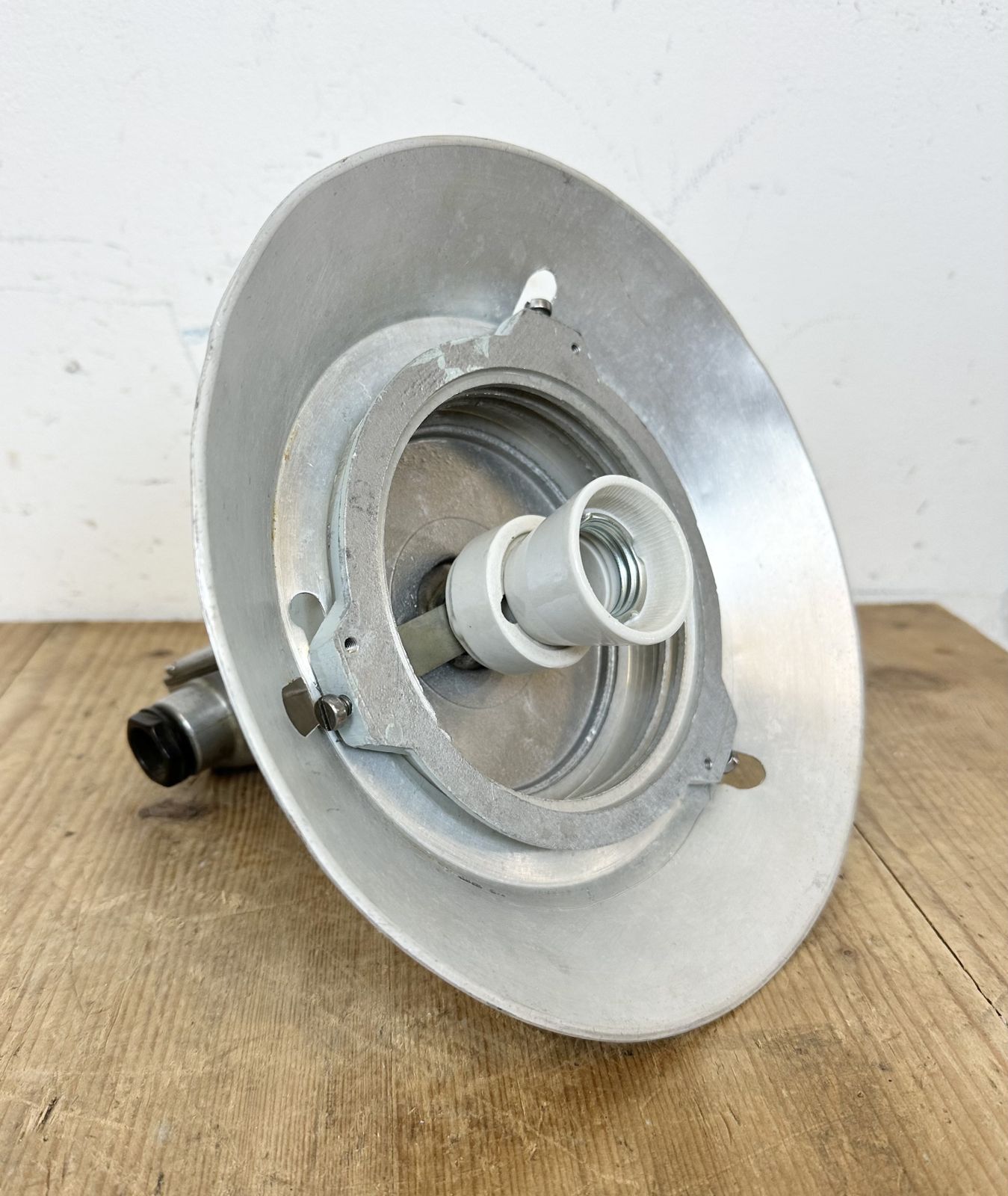 photo vinterior Industrial Aluminium Light With Clear Glass Cover From Elektrosvit, 1970s, 4x