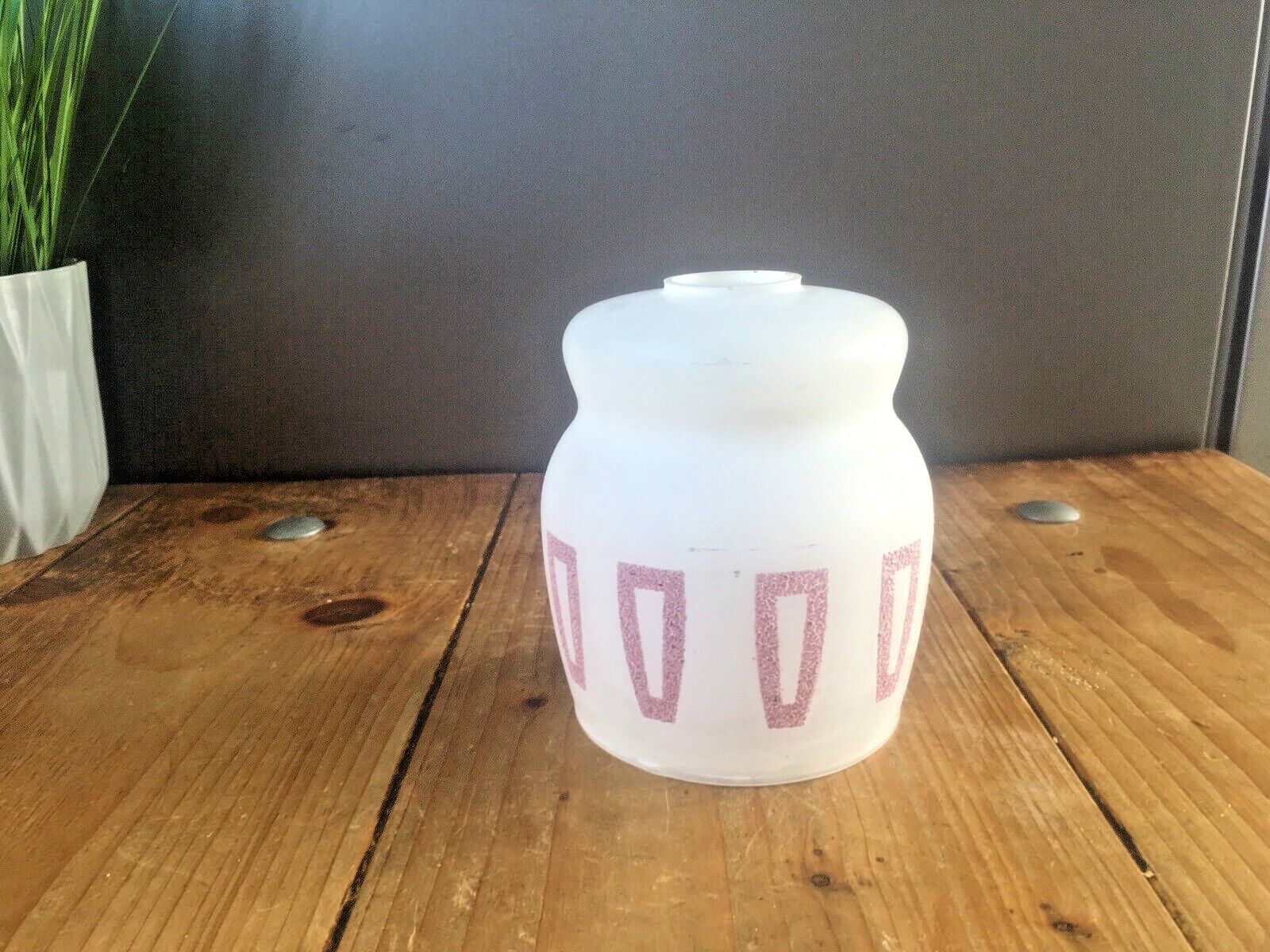 Retro 70's White & Pink Sugar Frosted Geometric Light Lamp Shade Vintage 60's photo 50.0