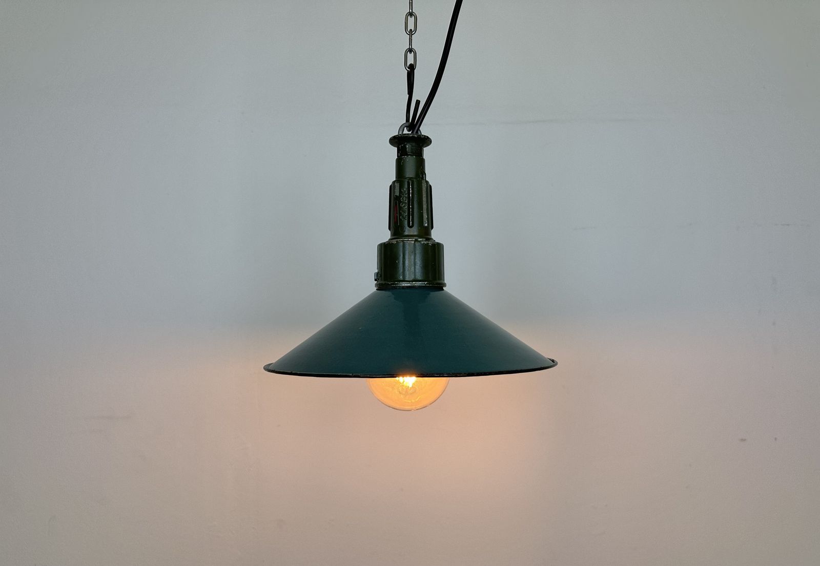 Industrial Petrol Enamel Military Pendant Lamp With Cast Aluminium Top, 1960s, 4x photo 179.0