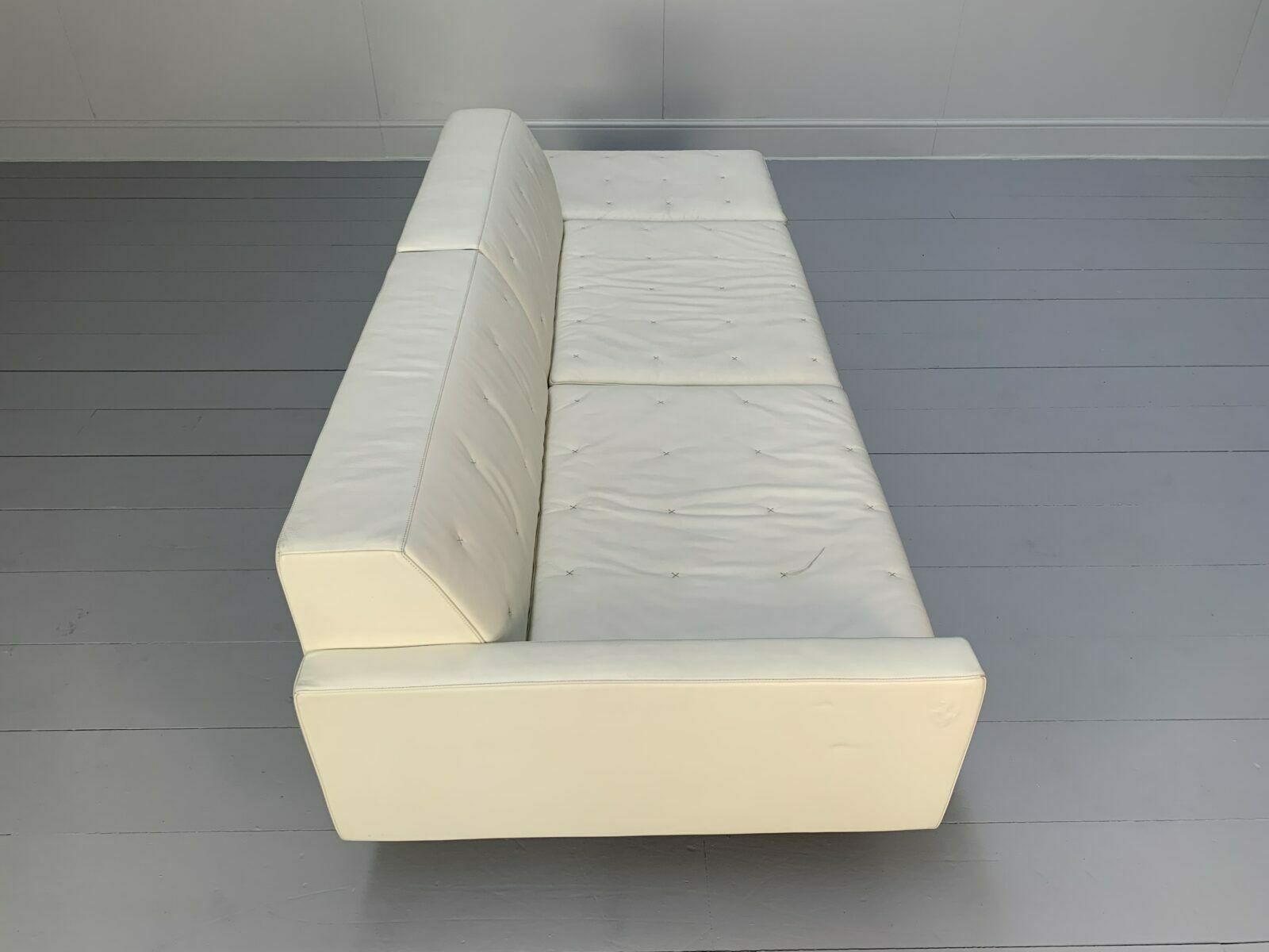 Poltrona Frau “Kennedee” 3 Seat Sofa – In Ivory “Pelle Frau” Leather photo vinterior