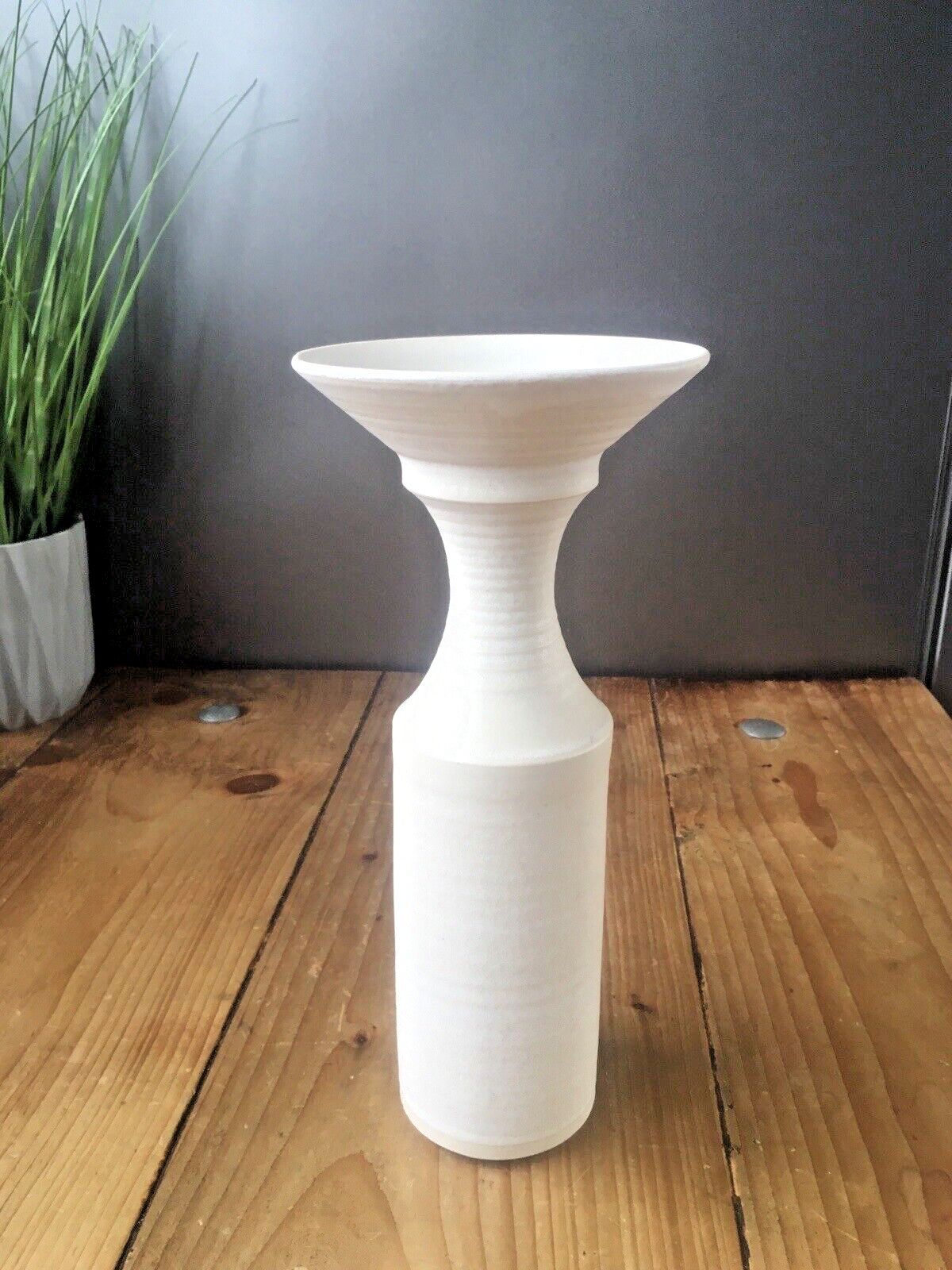 75.0 Mid Century 60's Welsh Claypits Ewenny Studio Art Pottery Vase Scandi Style 70's photo