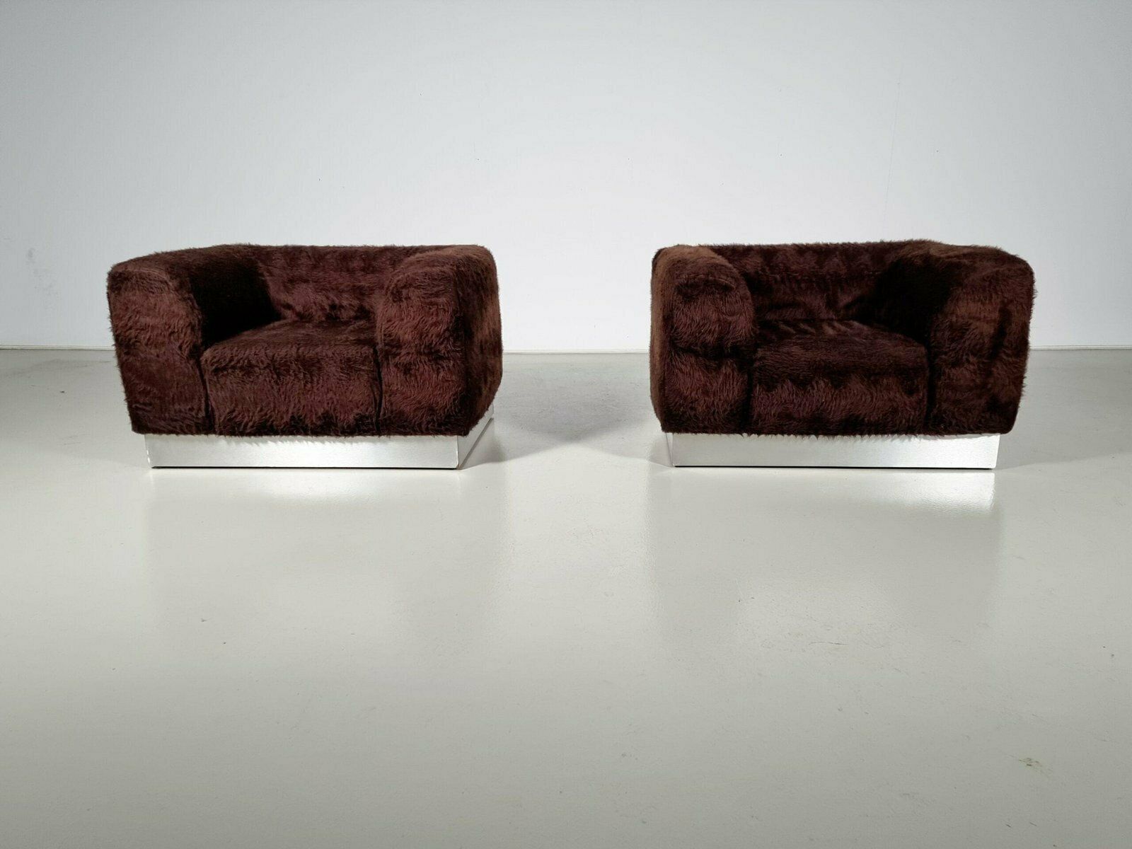 Italian Chrome Plated Lounge Chairs With Faux Fur, 1970, Set Of 2 photo Furniture