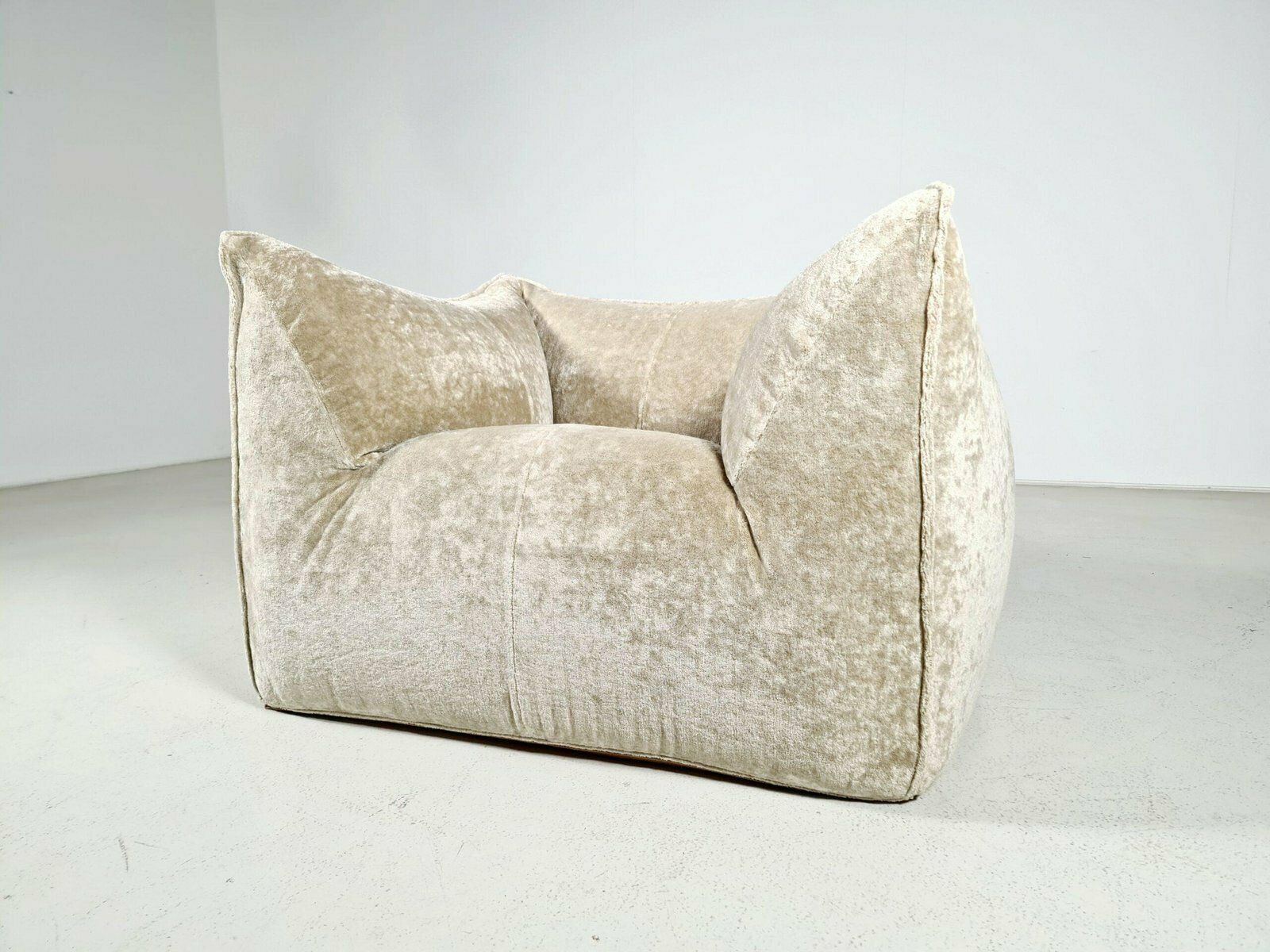 Le Bambole Lounge Chair By Mario Bellini For B&B Italia, 1970s photo furniture