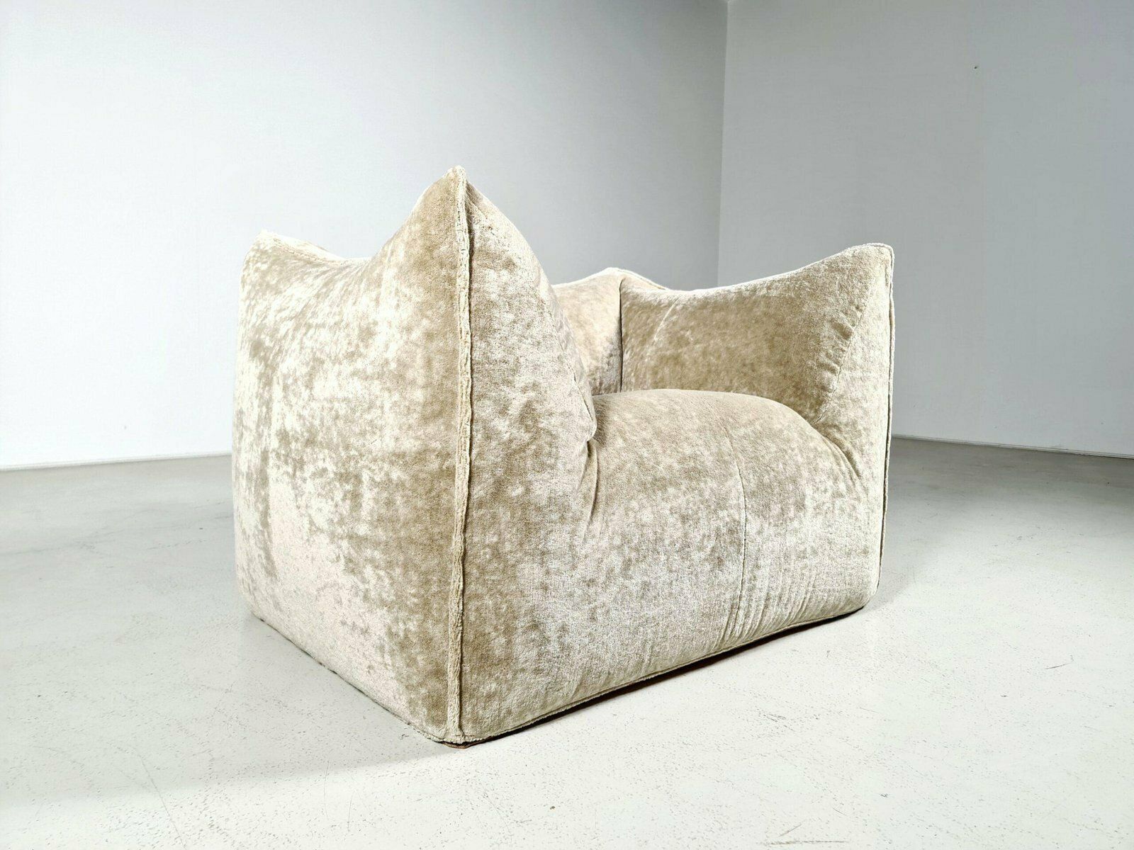 Le Bambole Lounge Chair By Mario Bellini For B&B Italia, 1970s photo for sale