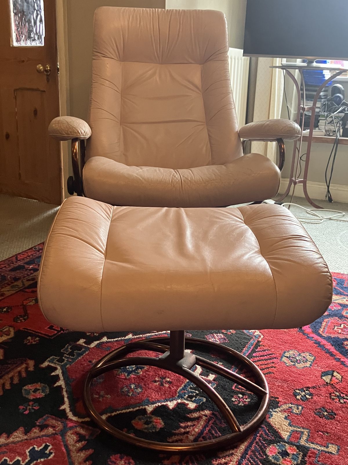 Ekornes Stressless Armchair And Footstool Pale Pink Made In Norway