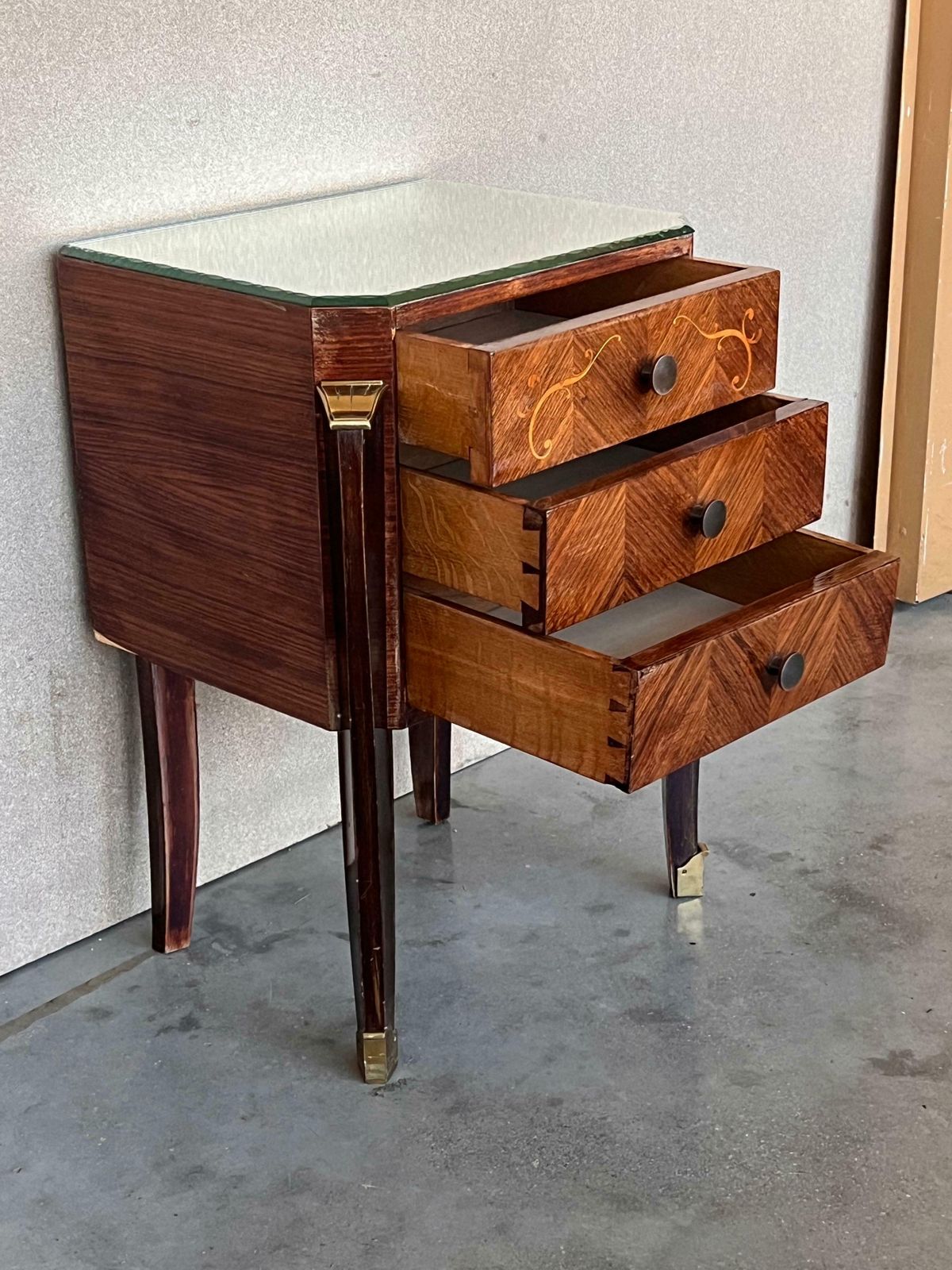 Early 20th Century Italian Neoclassical Pair Of Bedside Tables In Mahogany photo 2842.0