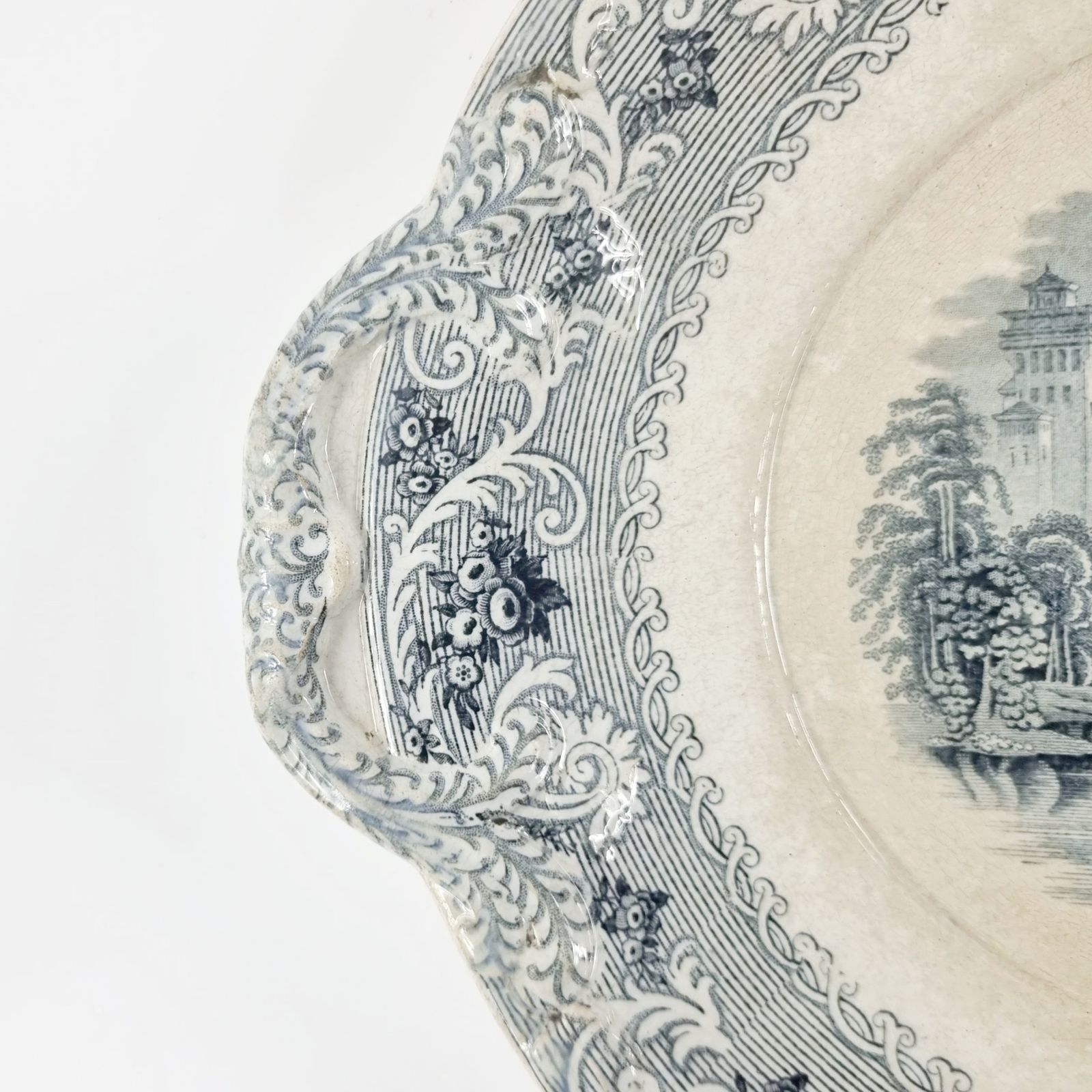 Large Victorian Decorative/Serving Plate In Rhine Pattern, United Kingdom, Late 19th Century photo Home Decor