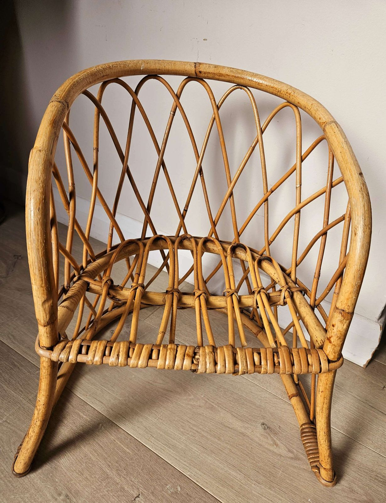 Mid Century, Bamboo Child's Chair With Fitted Cushion photo 89.0