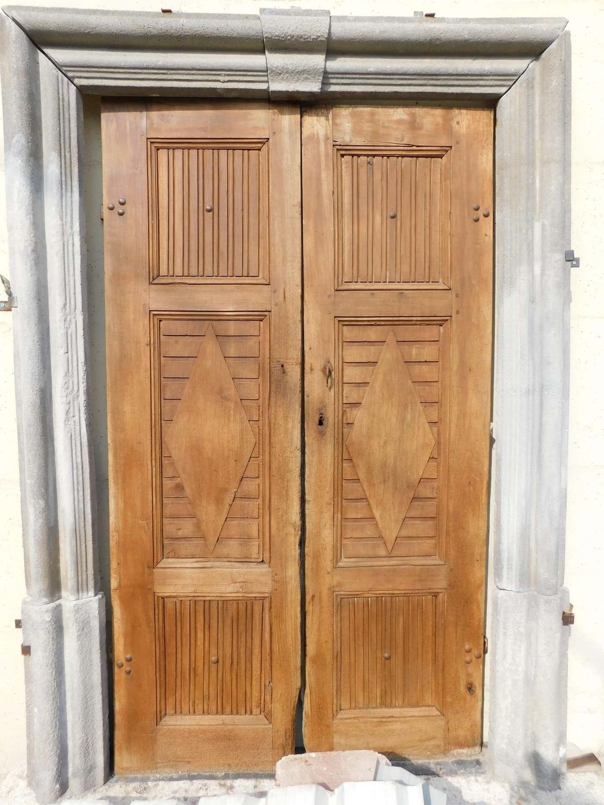 N.2 Similar Entrance Facade Portals, Carved In Artificial Stone, Italy photo vinterior