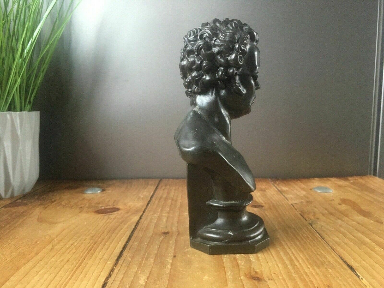 Vintage 7.5" Franz Schubert Resin Bust Austrian Composer Desk Statue Ornament photo vinterior
