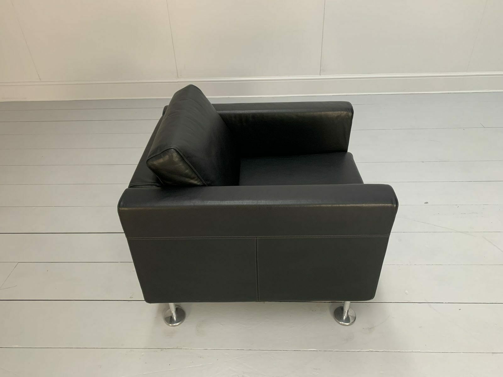 Vitra “Park” Armchair – In Jet Black Leather photo buy