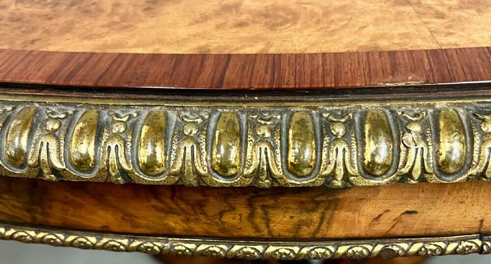Fine Victorian Medium Size Centre Table